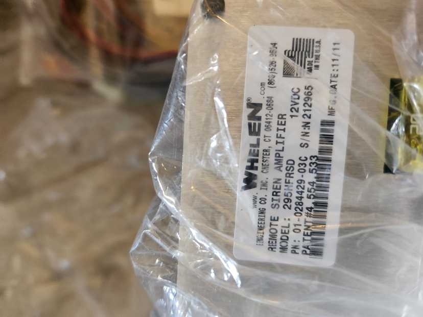 New old stock whelen parts — photo 4