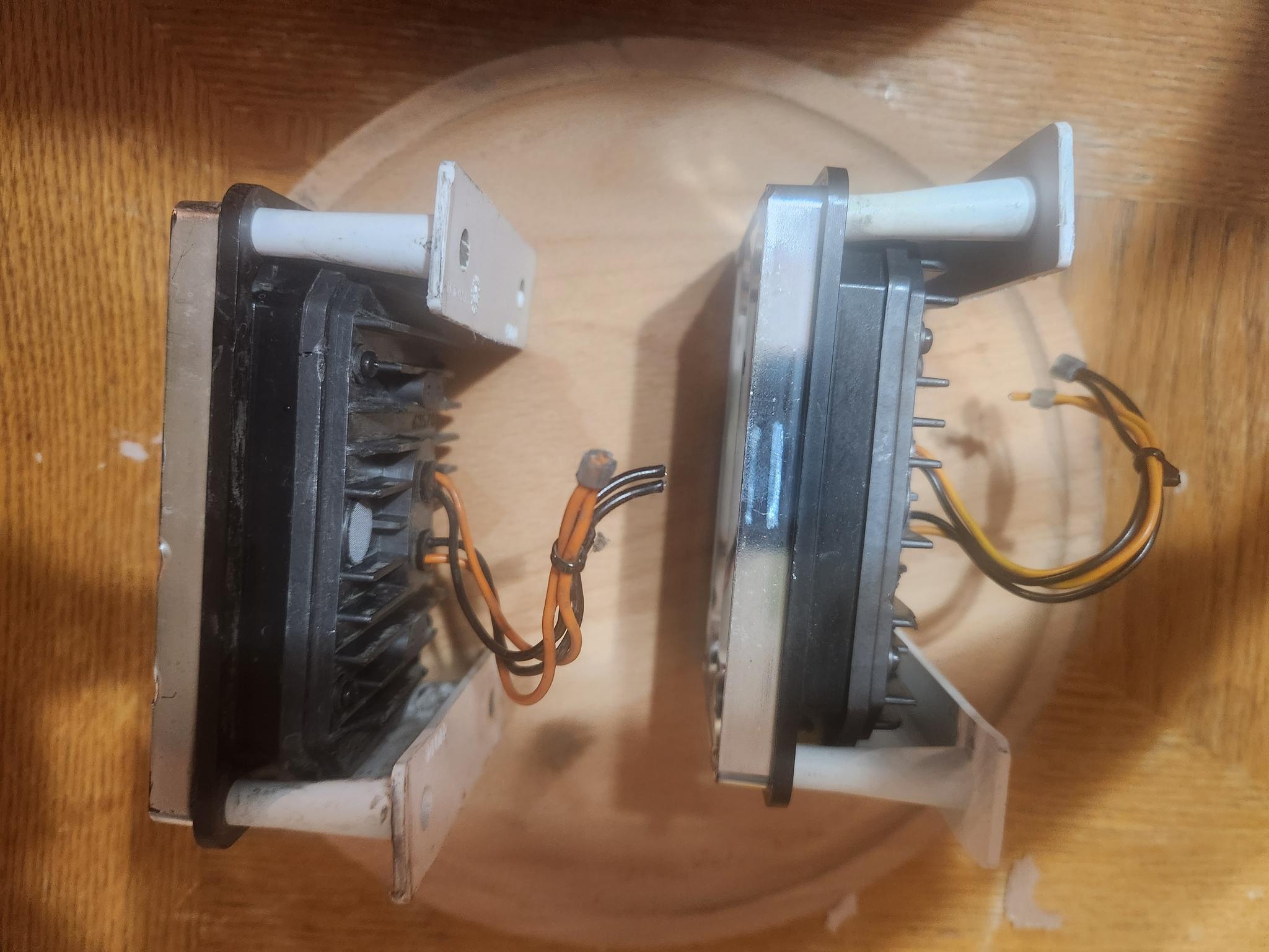 Whelen amber 400 series led lighthead - image 4