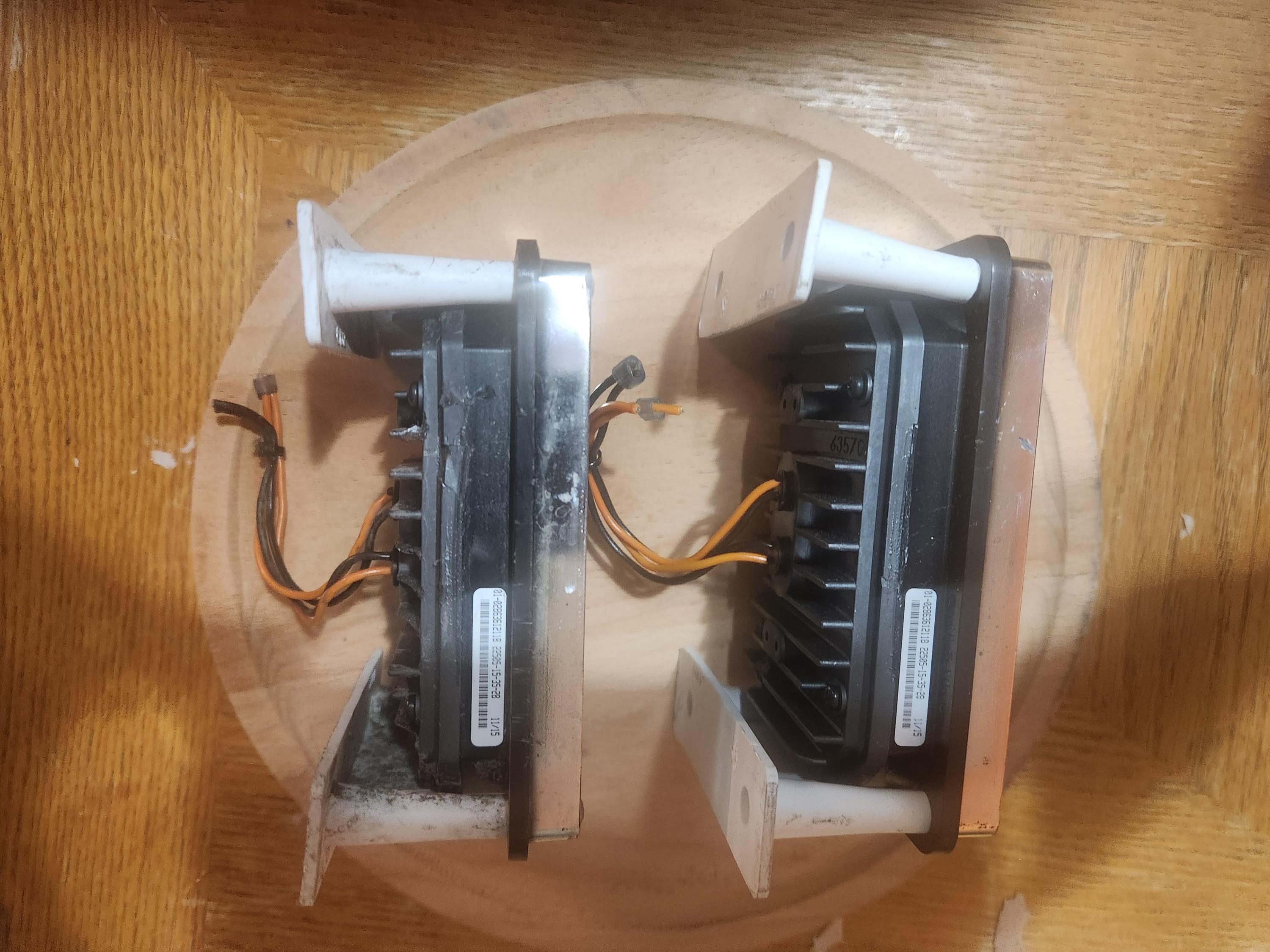 Whelen amber 400 series led lighthead - image 3