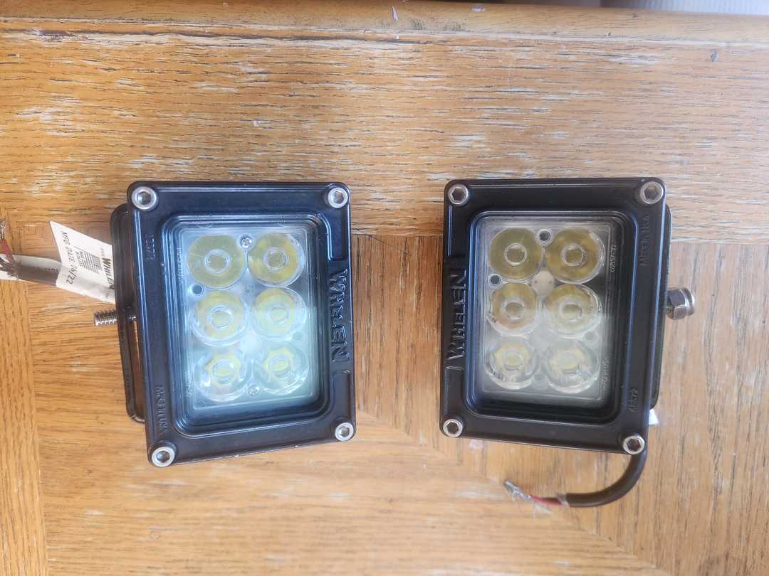 Whelen nano flood lights in good working condition