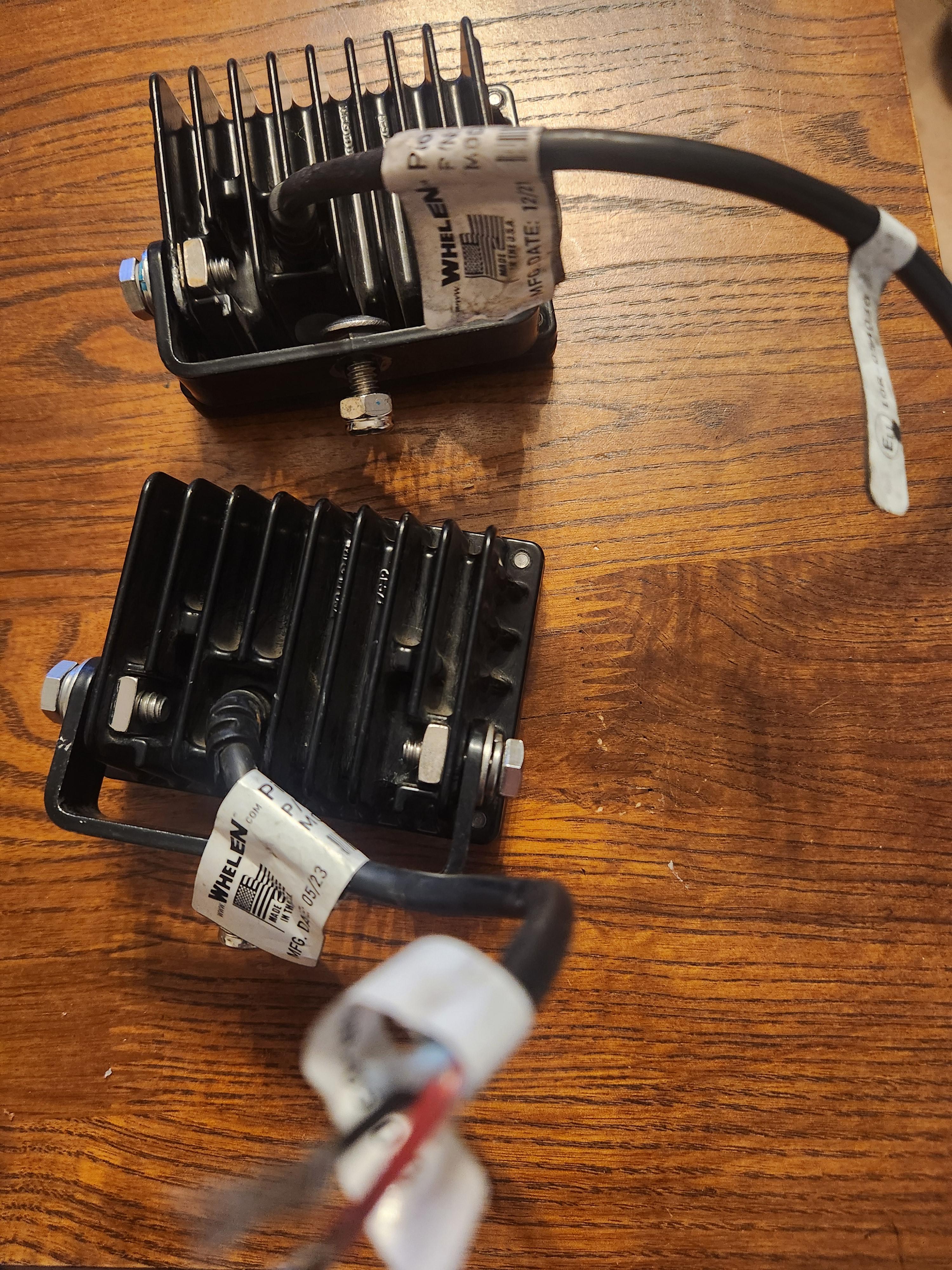 Whelen nano led flood lights excellent condition - image 1