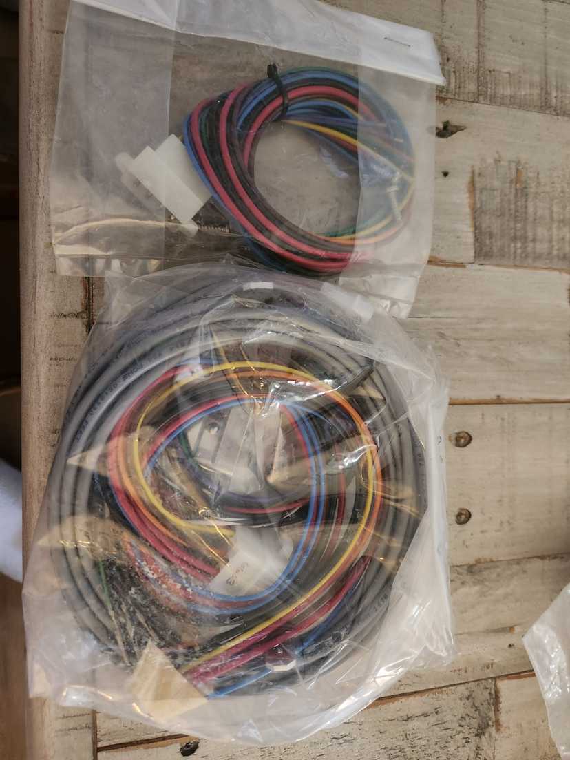 New old stock whelen parts — photo 4