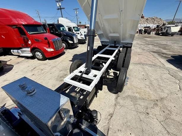 2021 Peterbilt 348 Dump Truck - image 25