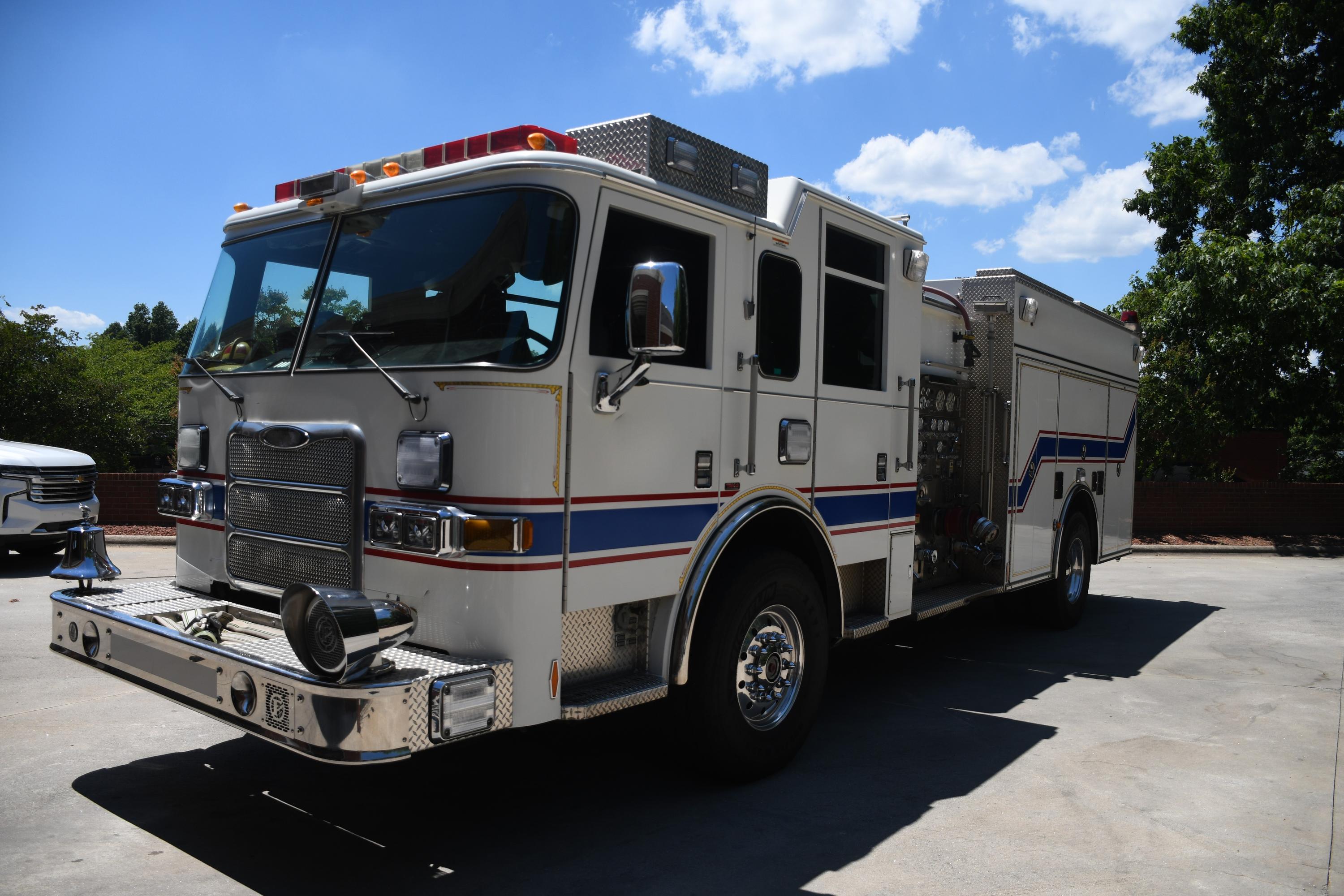 2004 Pierce Arrow XT Pumper - image 1