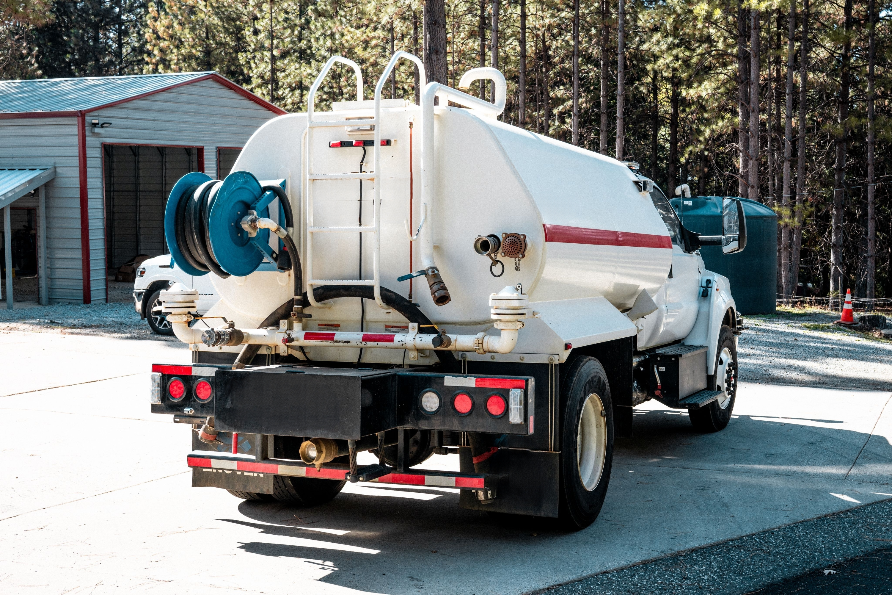 2023 Ford Tanker - image 24