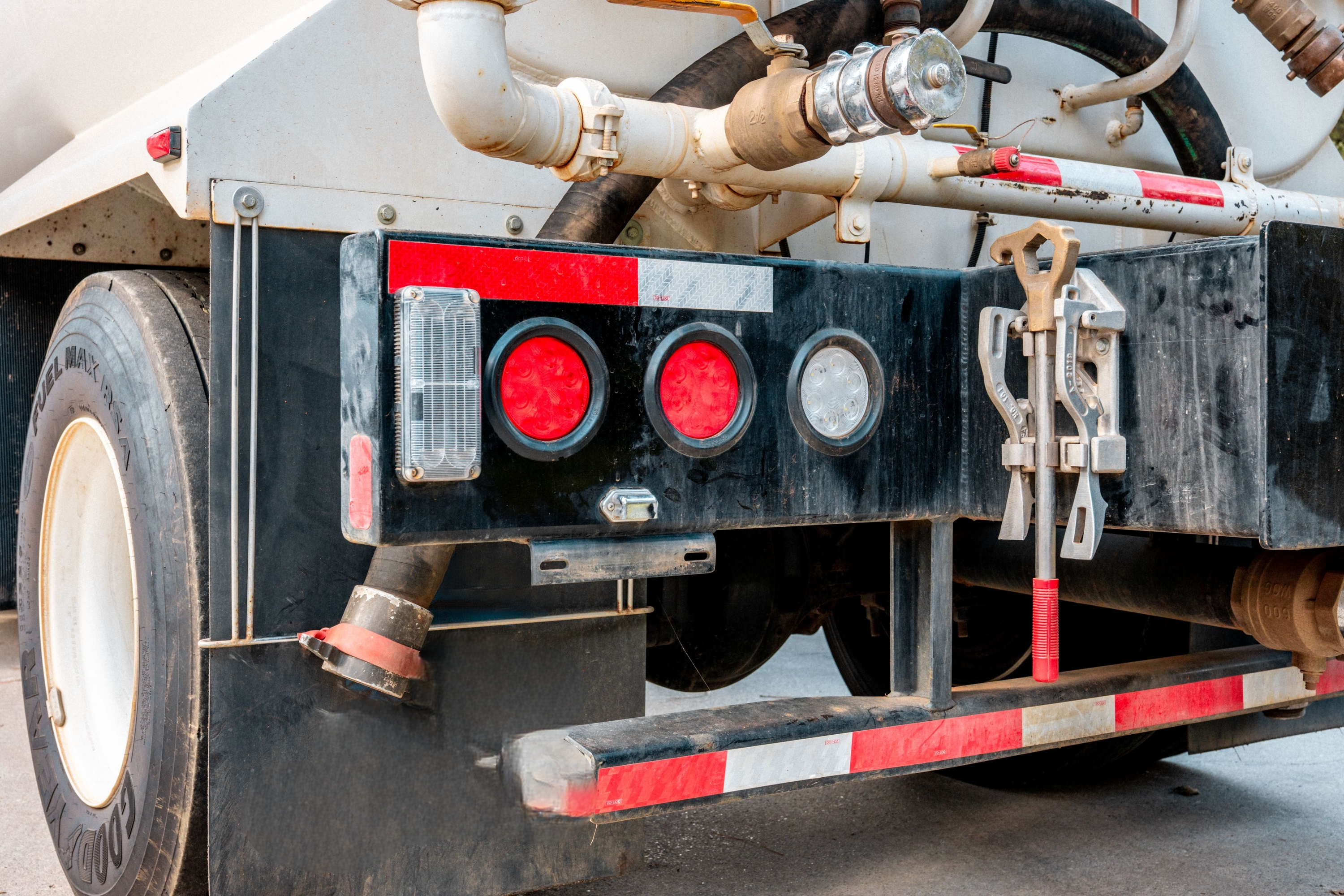 2023 Ford Tanker - image 26