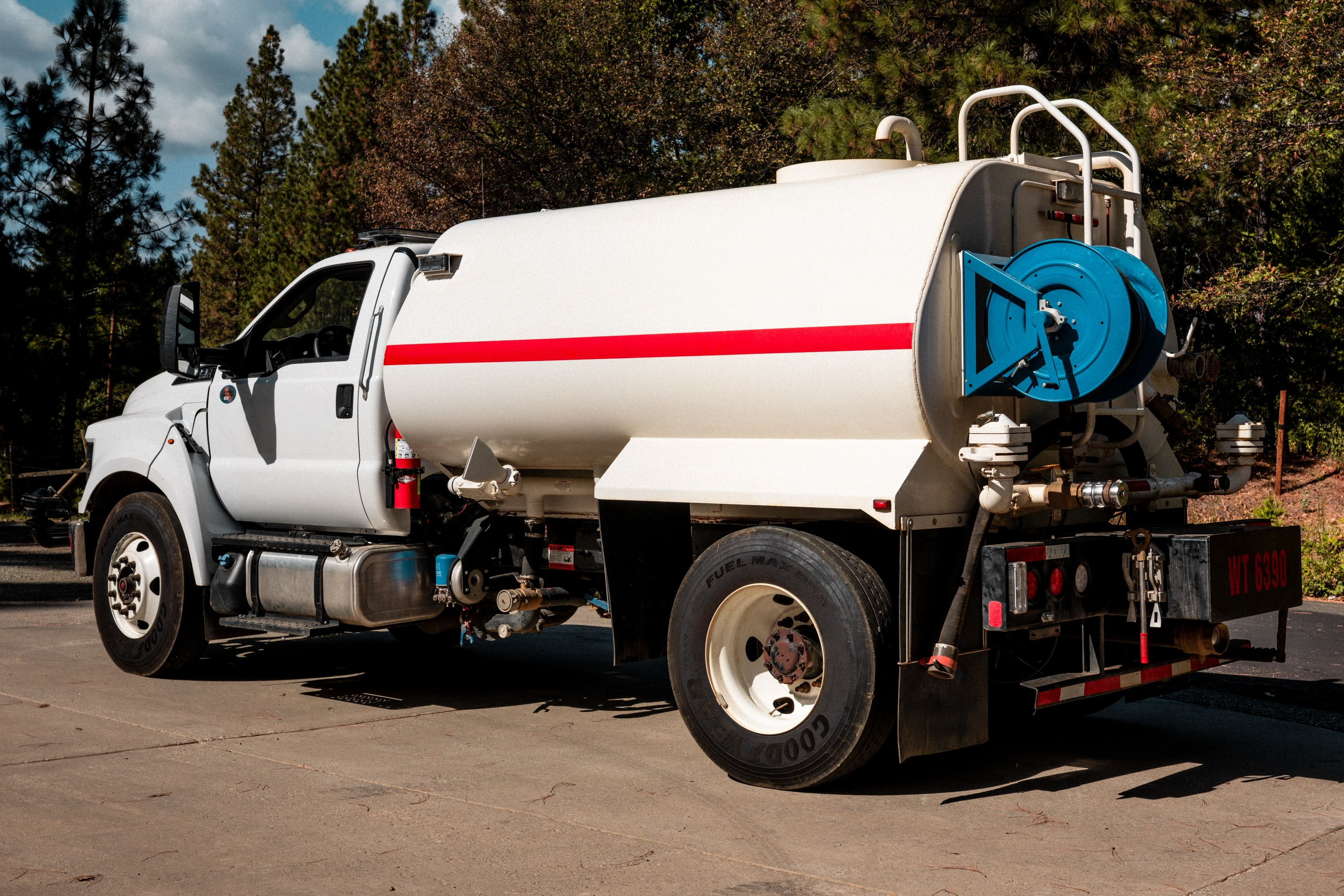 2023 Ford Tanker - image 25