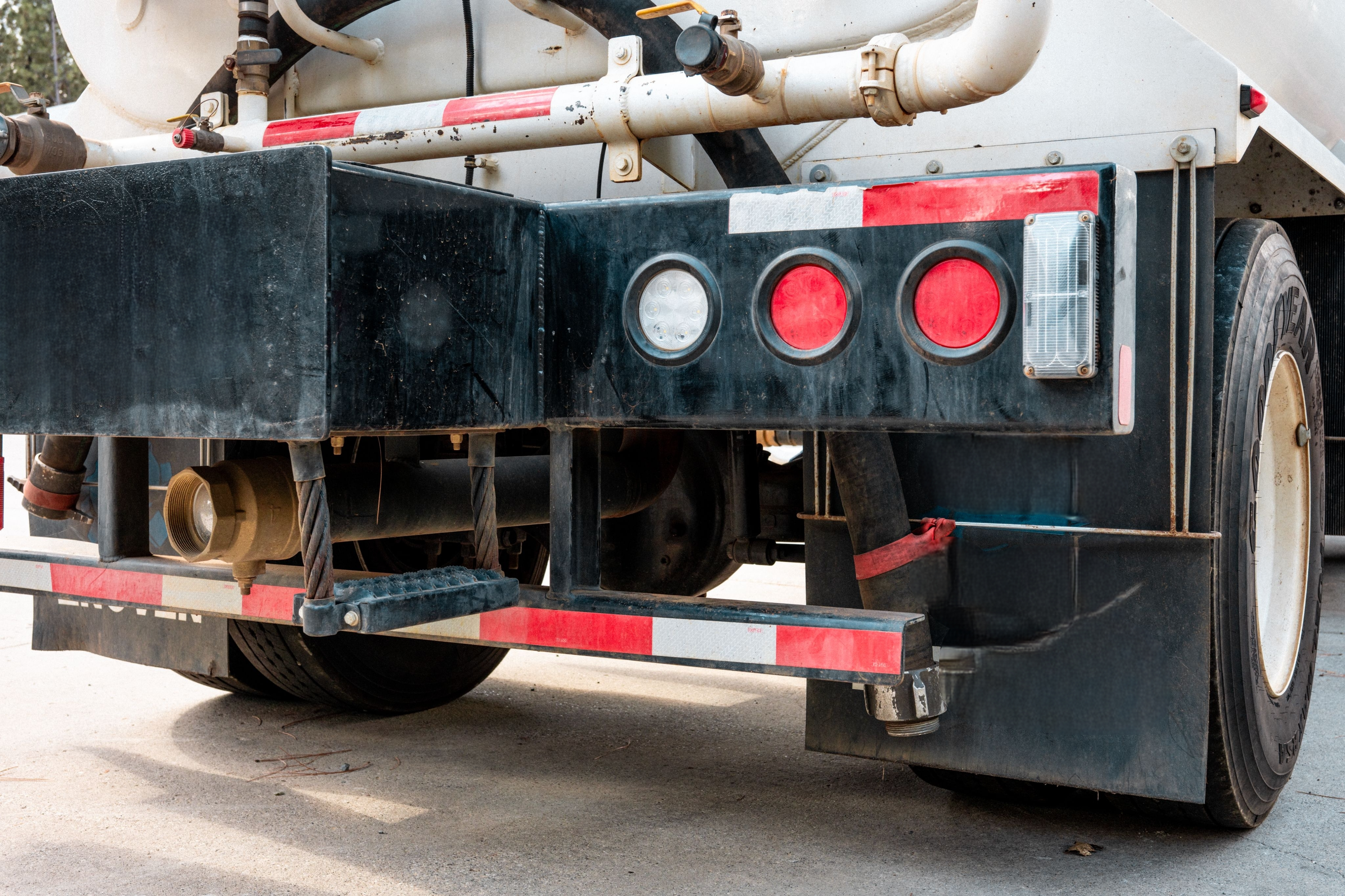 2023 Ford Tanker - image 29