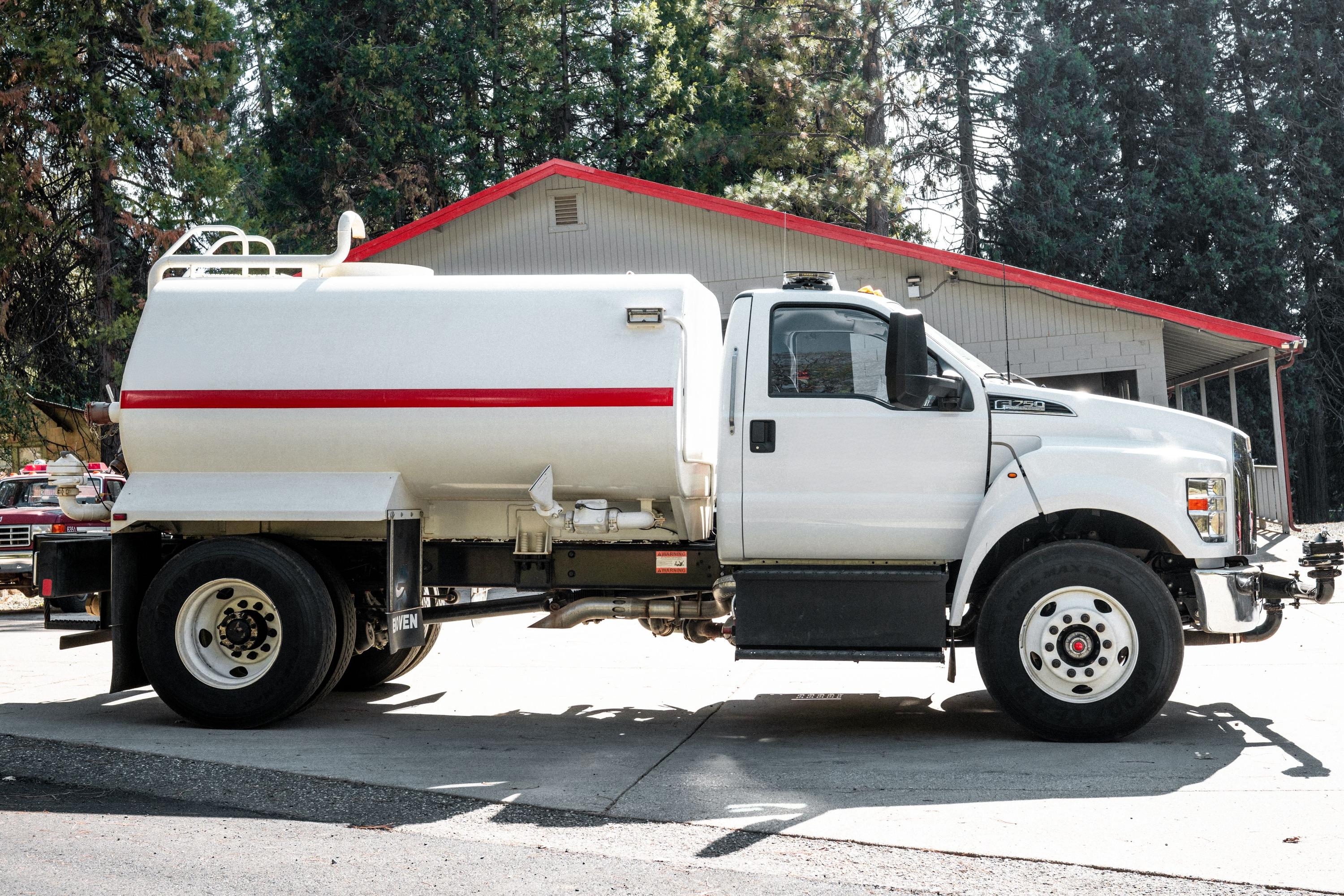 2023 Ford Tanker - image 12