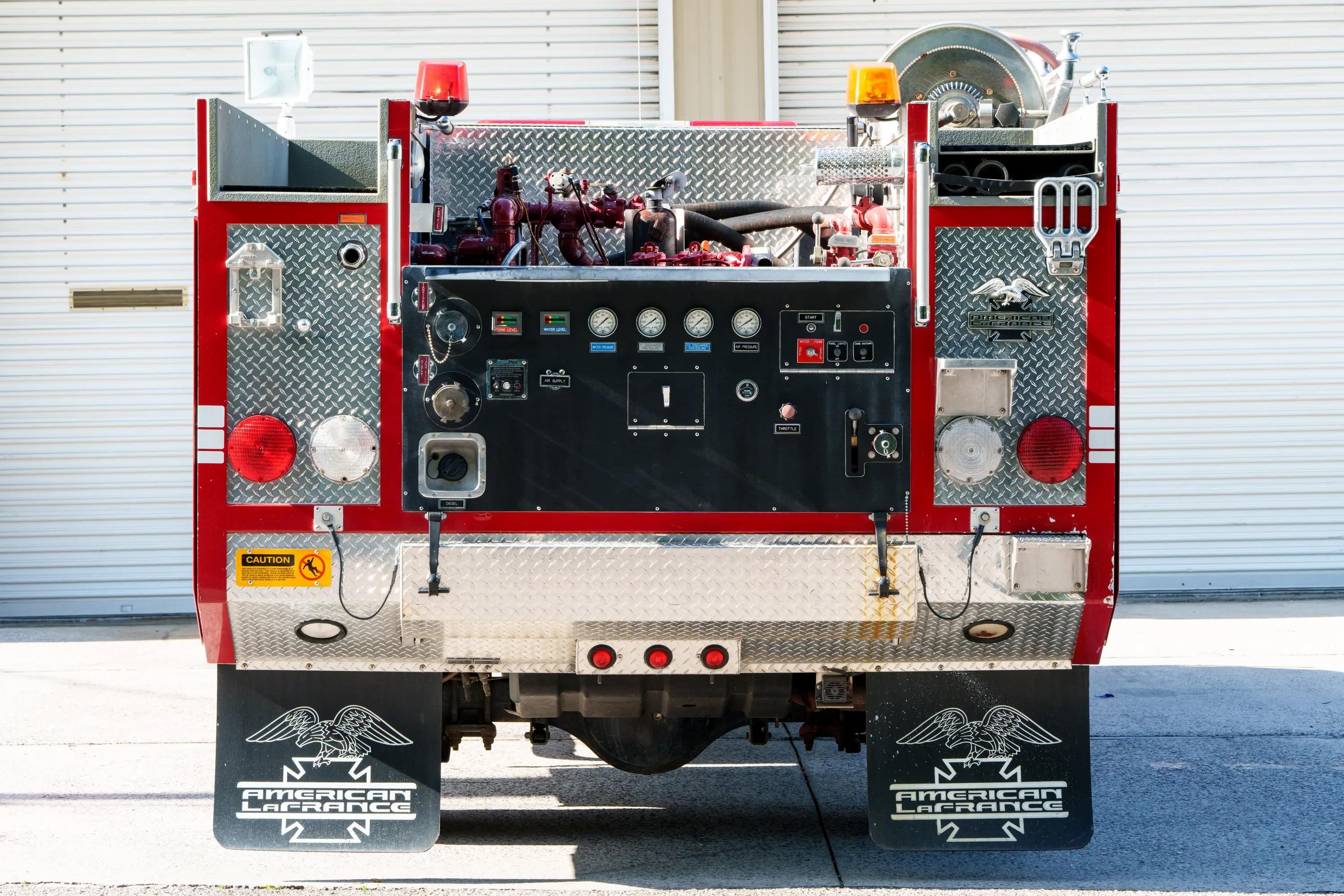 2000 Ford F-550 4x4 Brush Truck - image 7