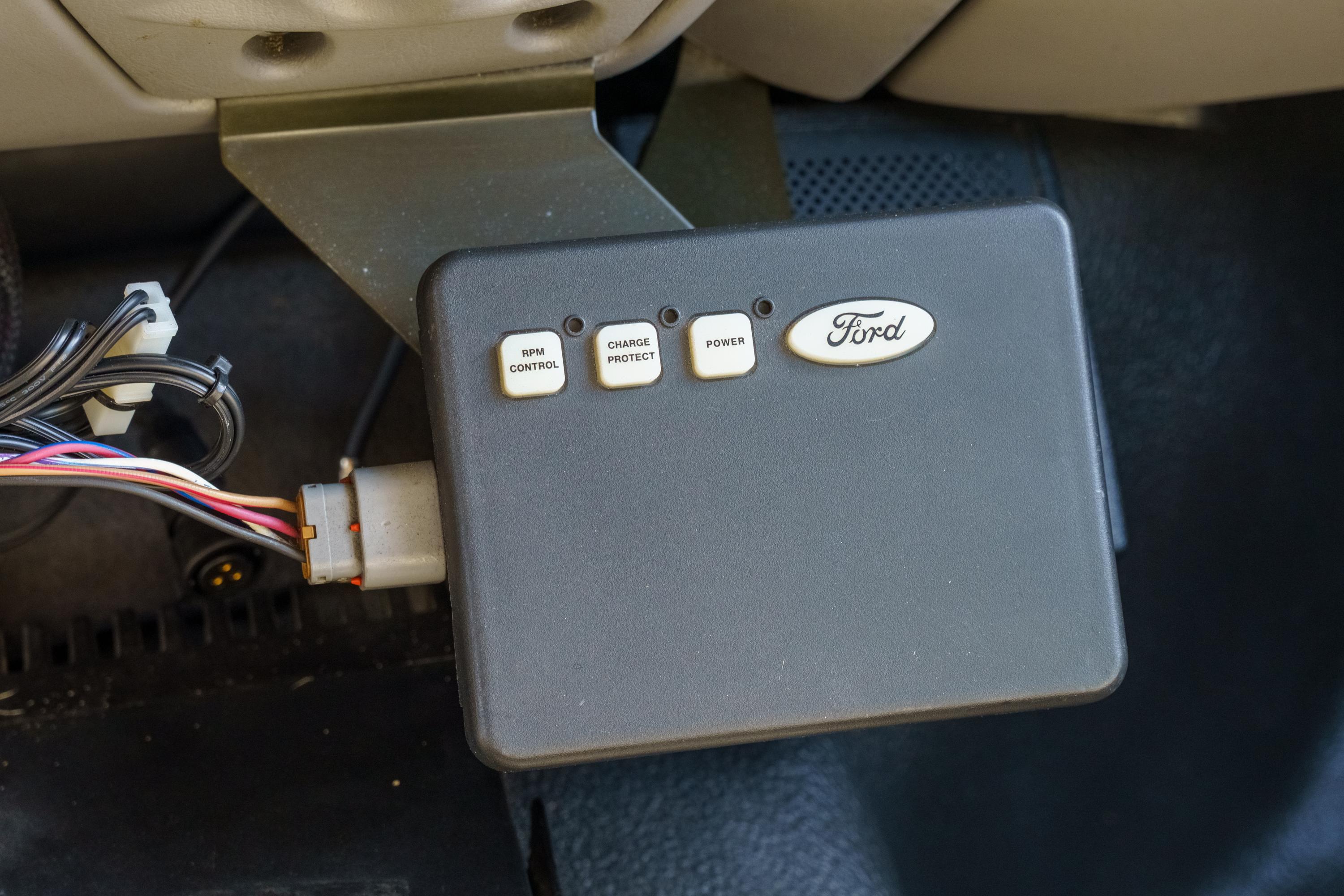 2000 Ford F-550 4x4 Brush Truck - image 94
