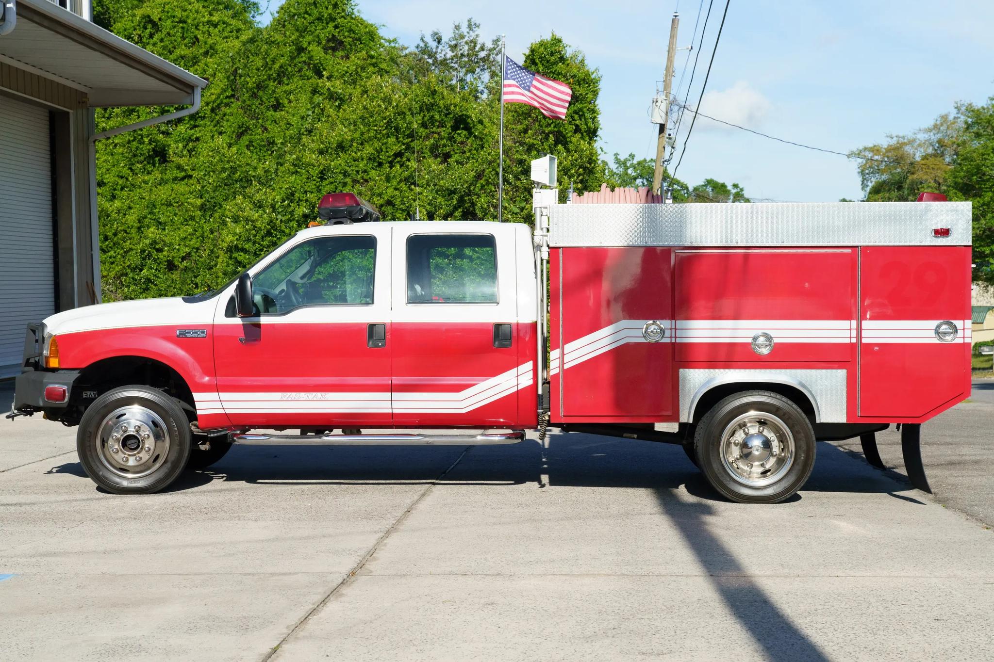 2000 Ford F-550 4x4 Brush Truck - image 5