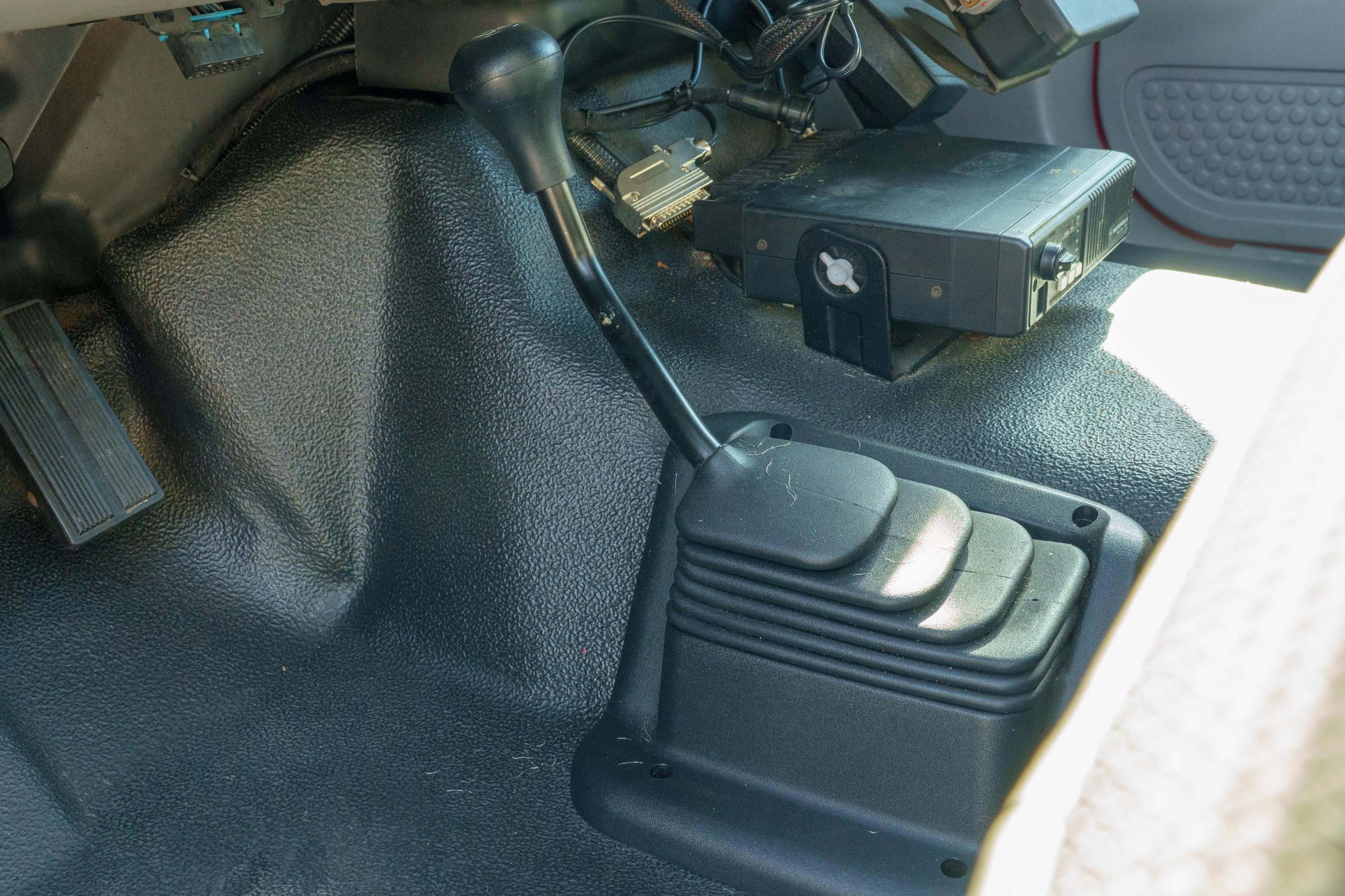2000 Ford F-550 4x4 Brush Truck - image 85