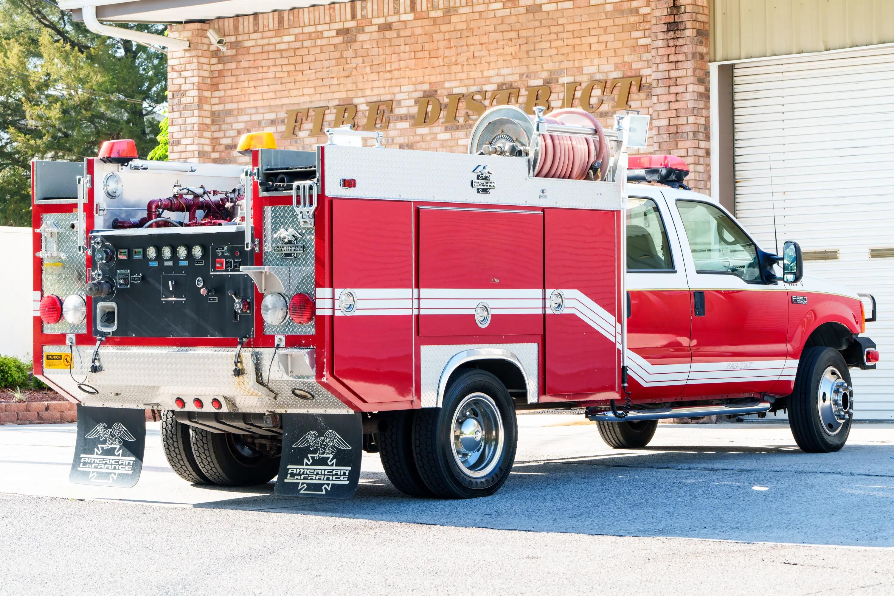 2000 Ford F-550 4x4 Brush Truck - image 8