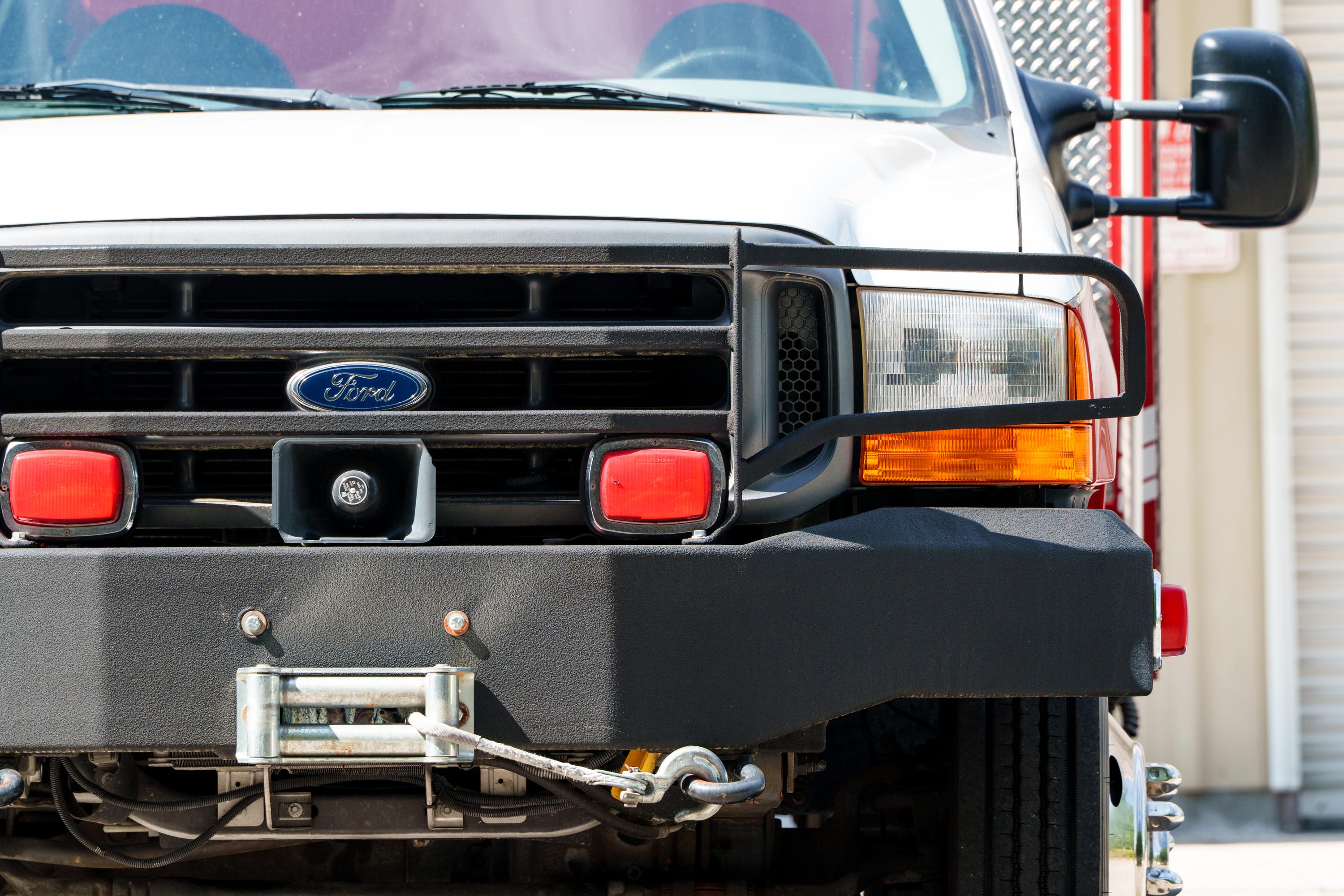 2000 Ford F-550 4x4 Brush Truck - image 56