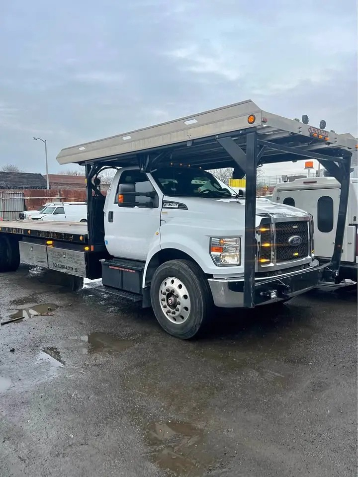 2016 Ford F750 