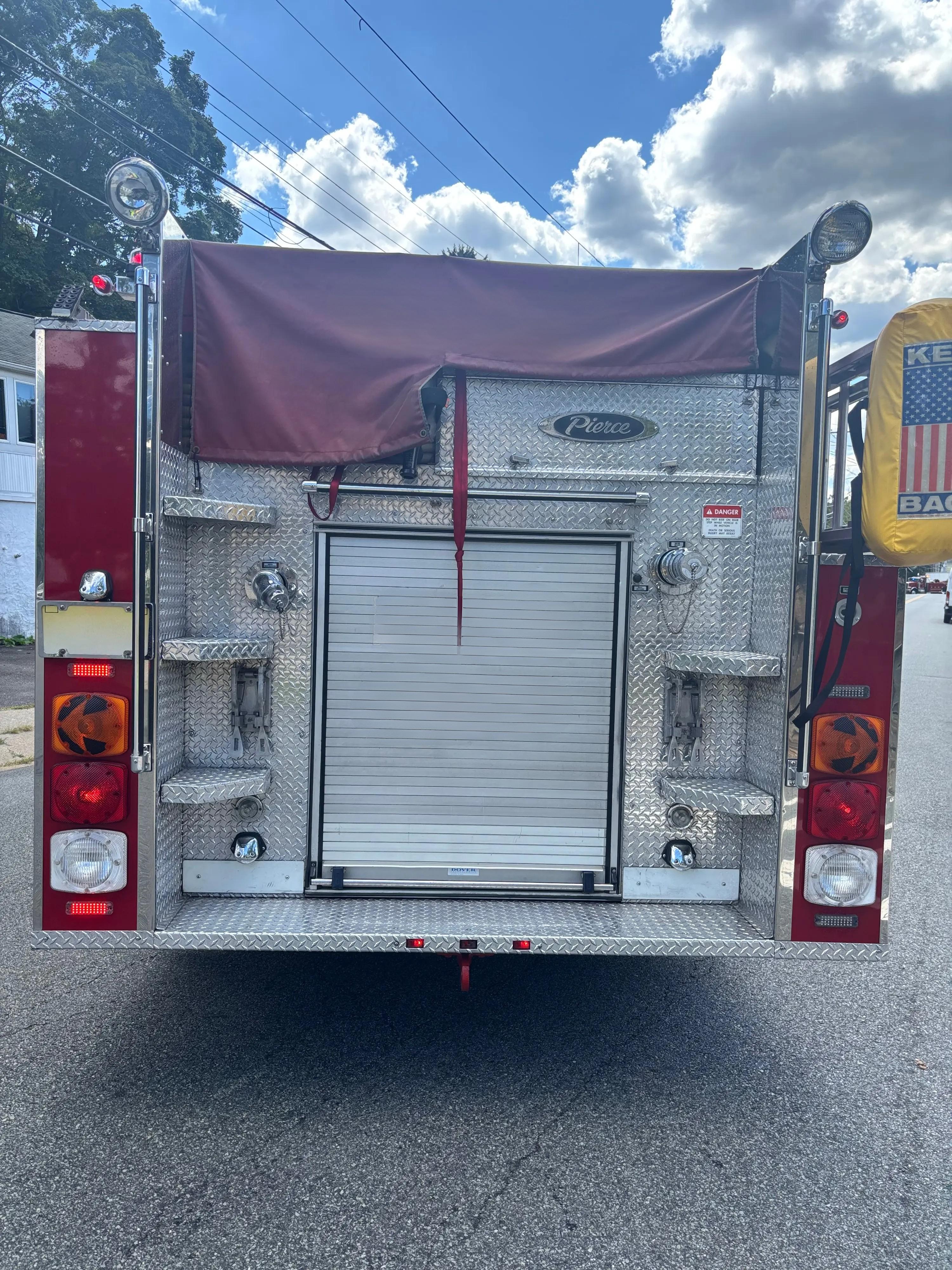 1995 Pierce Pumper - image 2