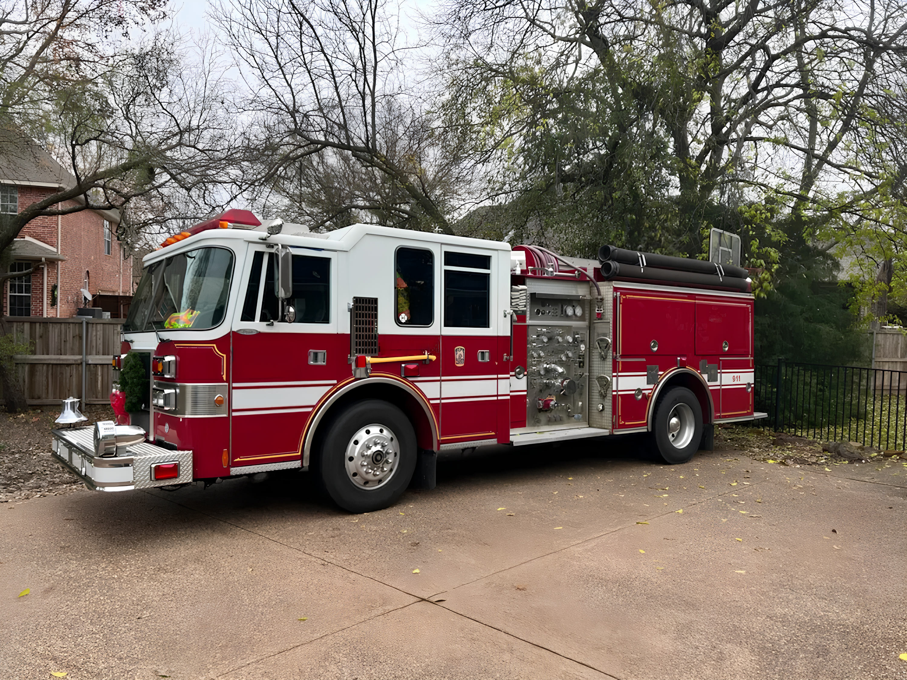 1998 Pierce Fire Truck - image 1