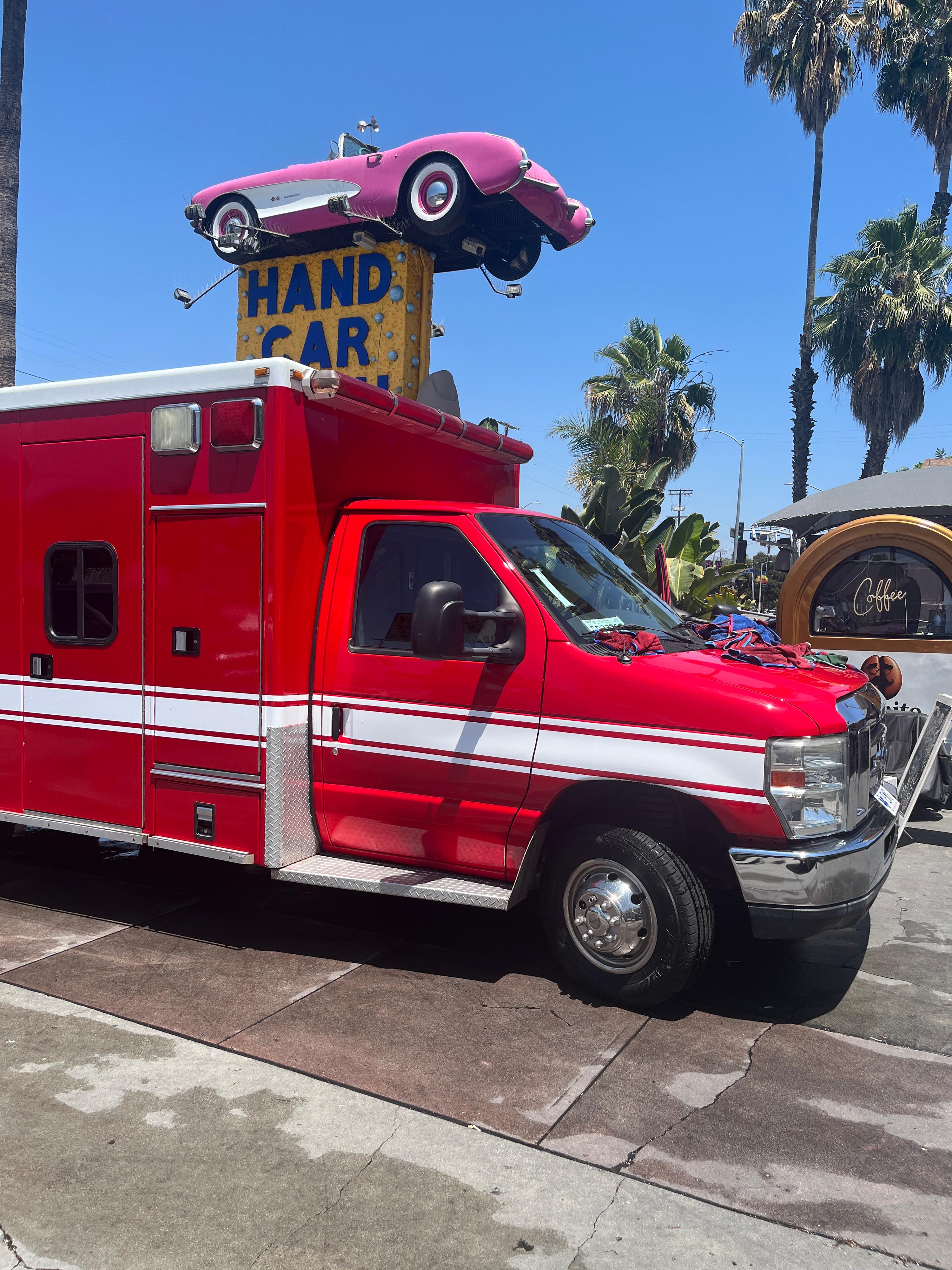 2005 Ford e450 Type III Ambulance - image 2