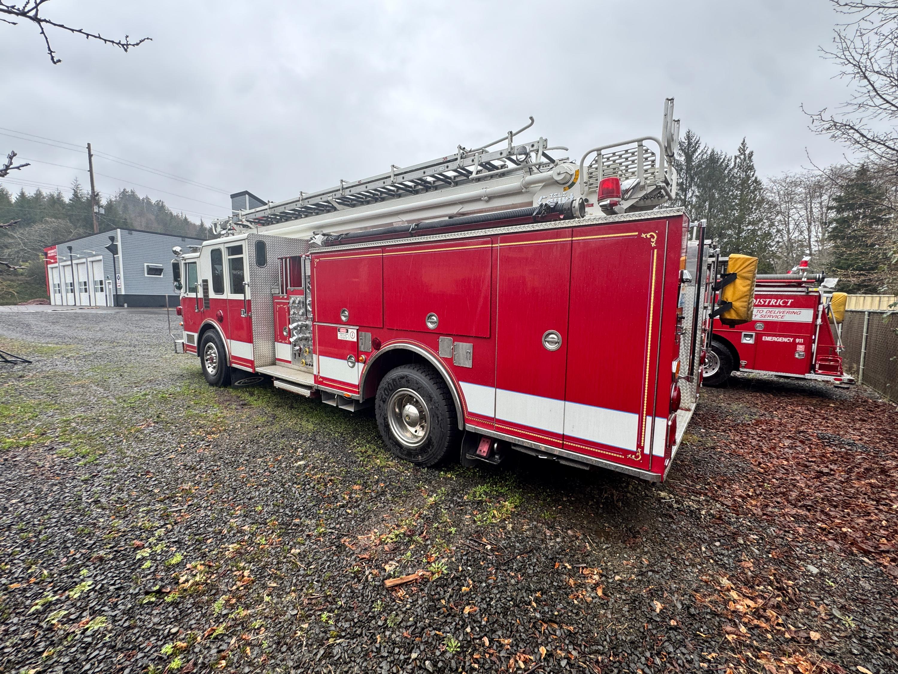 1994 Pierce Dash 50ft Tele-squirt - image 6