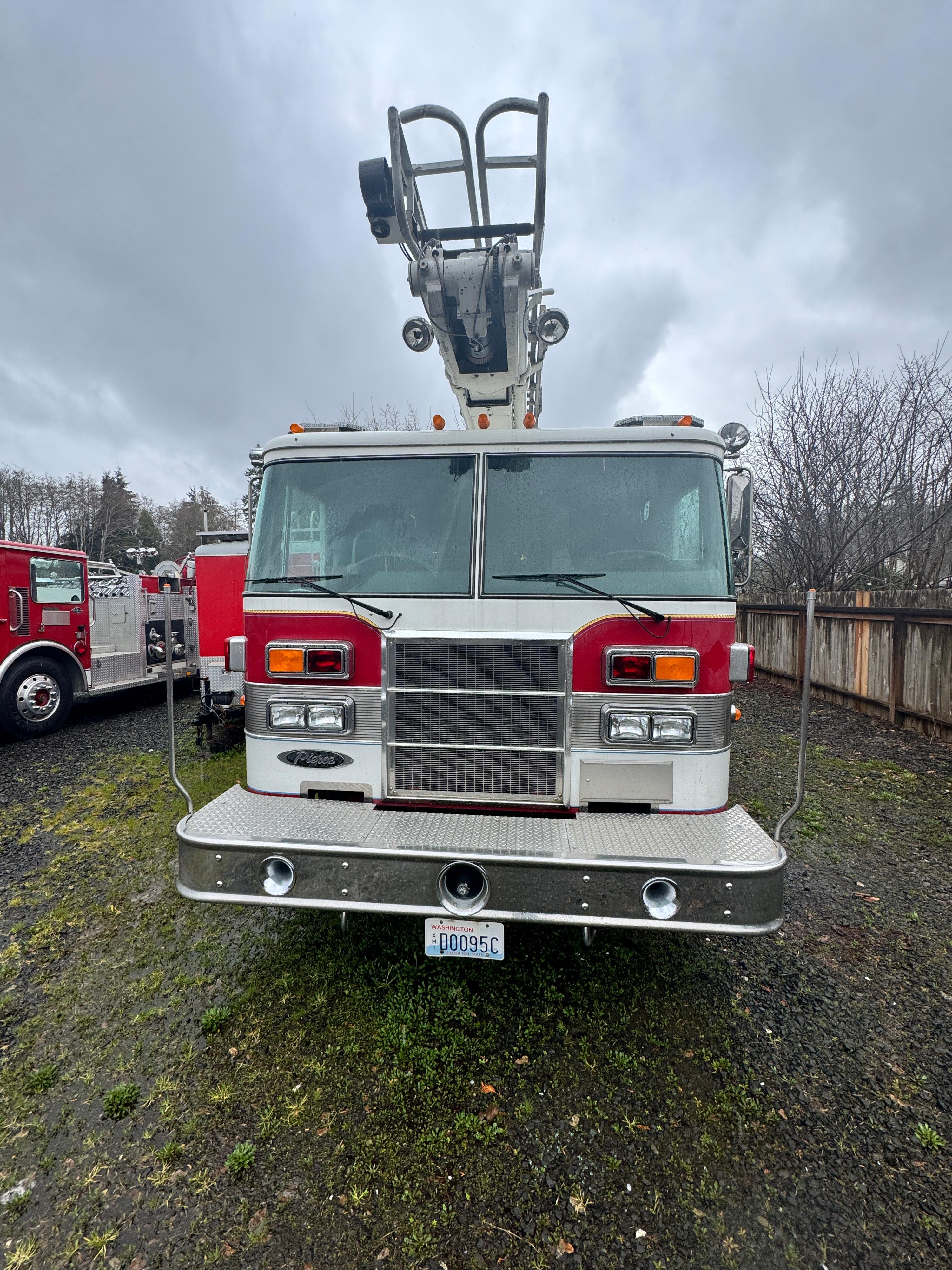1994 Pierce Dash 50ft Tele-squirt - image 14