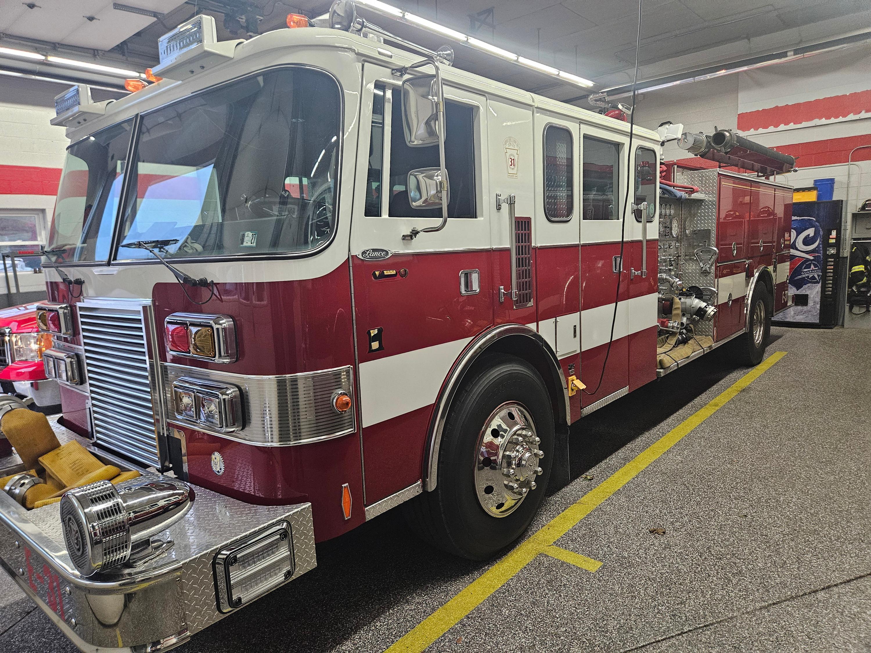 1990 Pierce Lance Pumper - image 1