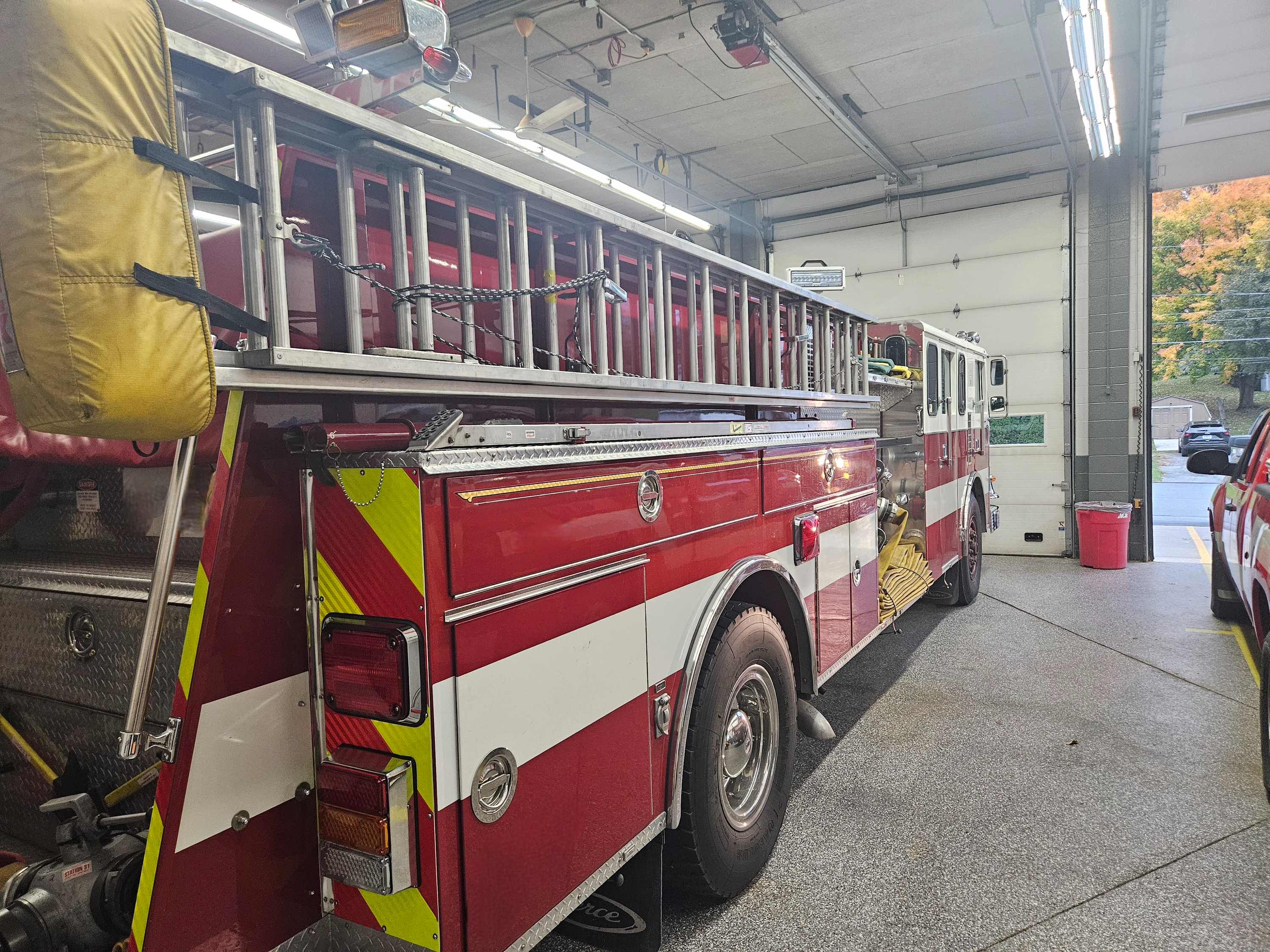 1990 Pierce Lance Pumper - image 4
