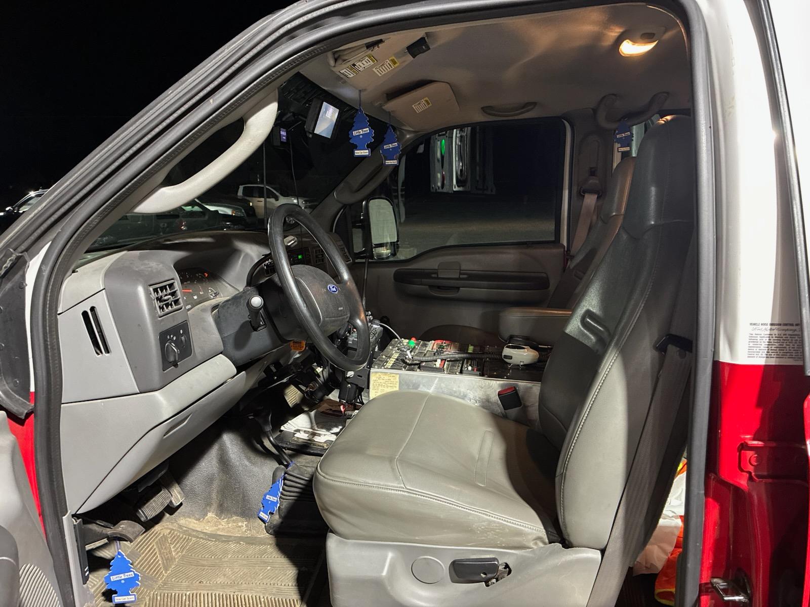 2004 4 Guys Ford 4x4 Light Rescue - image 7