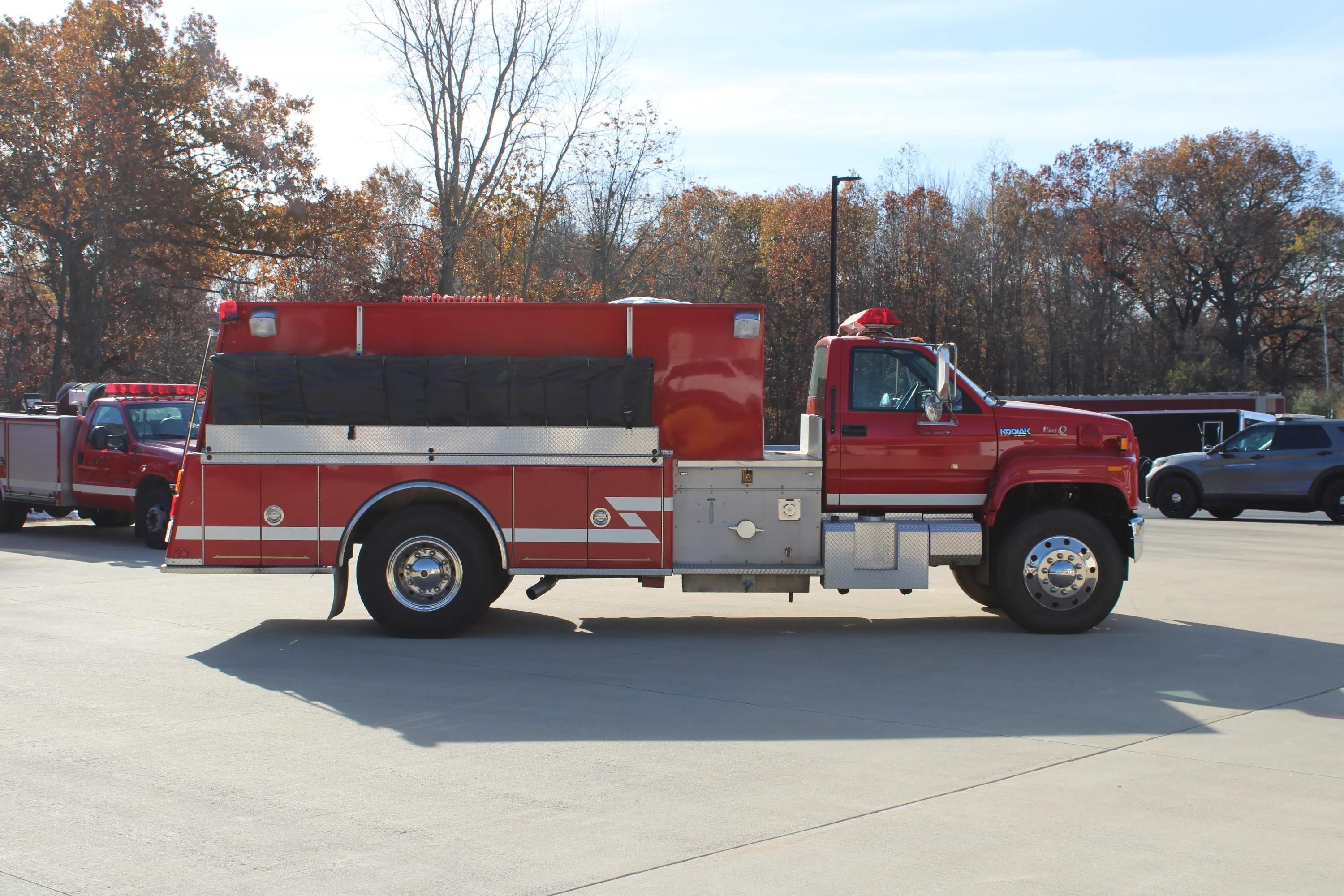 1996 KME Chevrolet Tanker - image 6