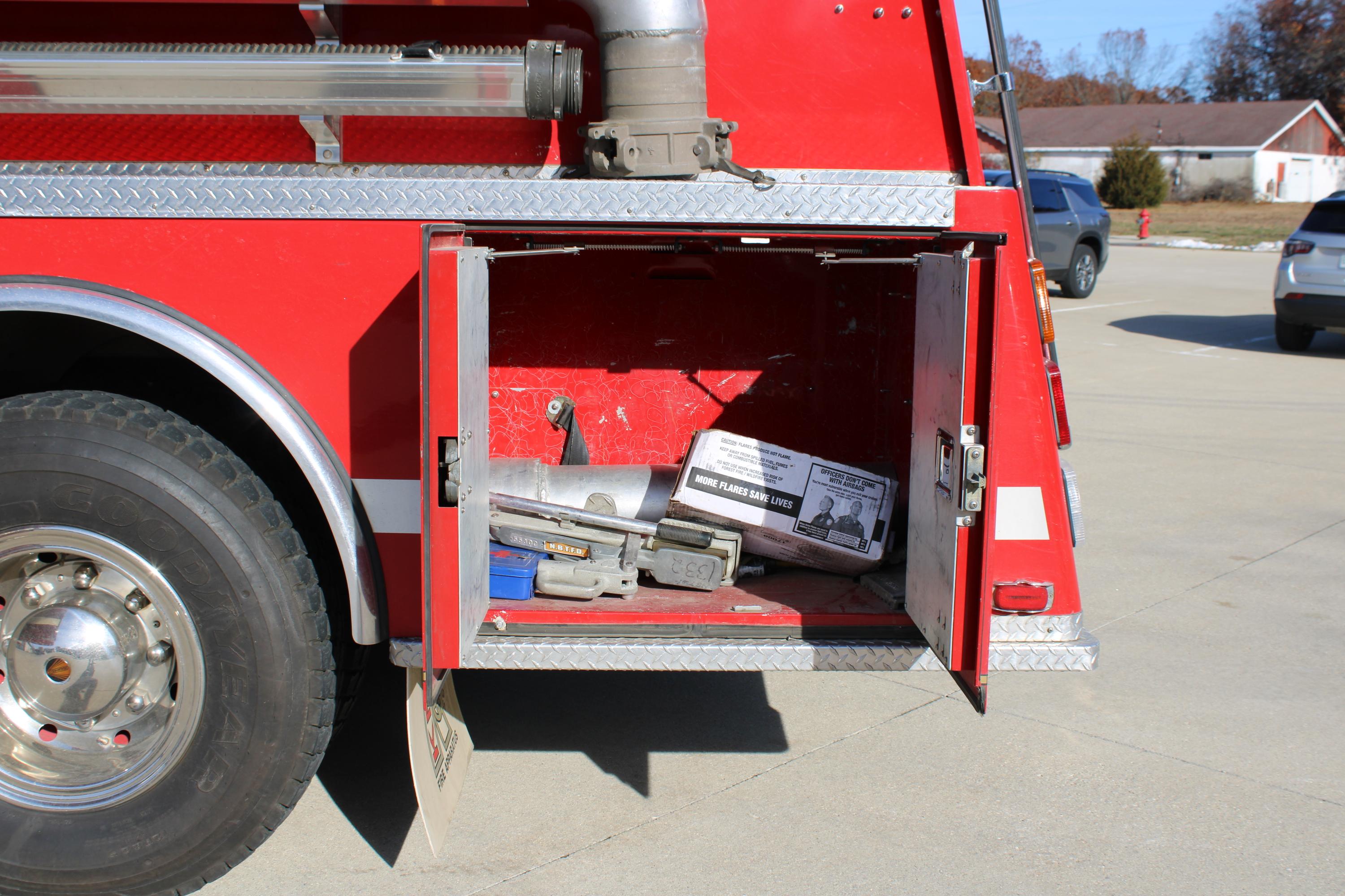1996 KME Chevrolet Tanker - image 21