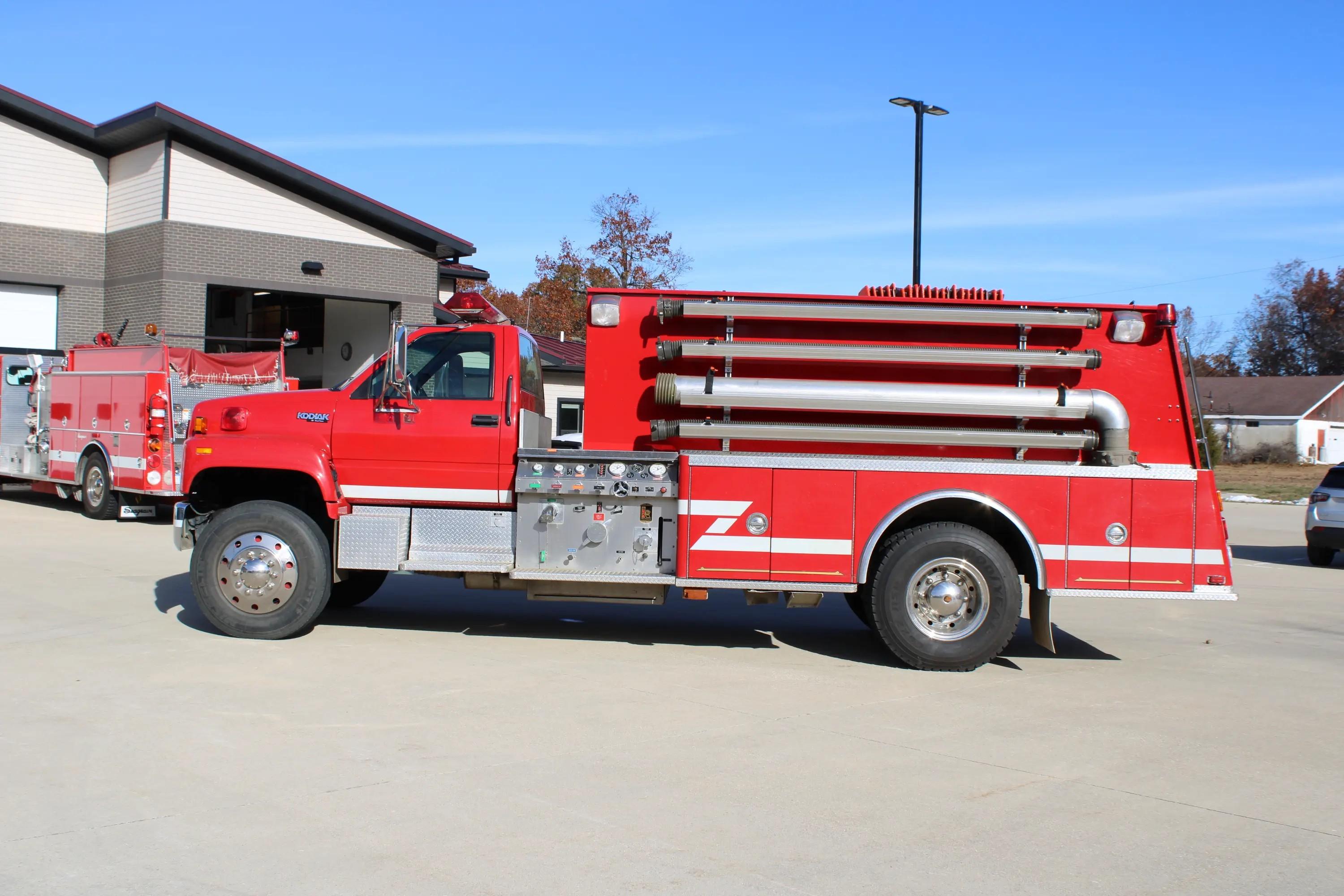 1996 KME Chevrolet Tanker - image 10