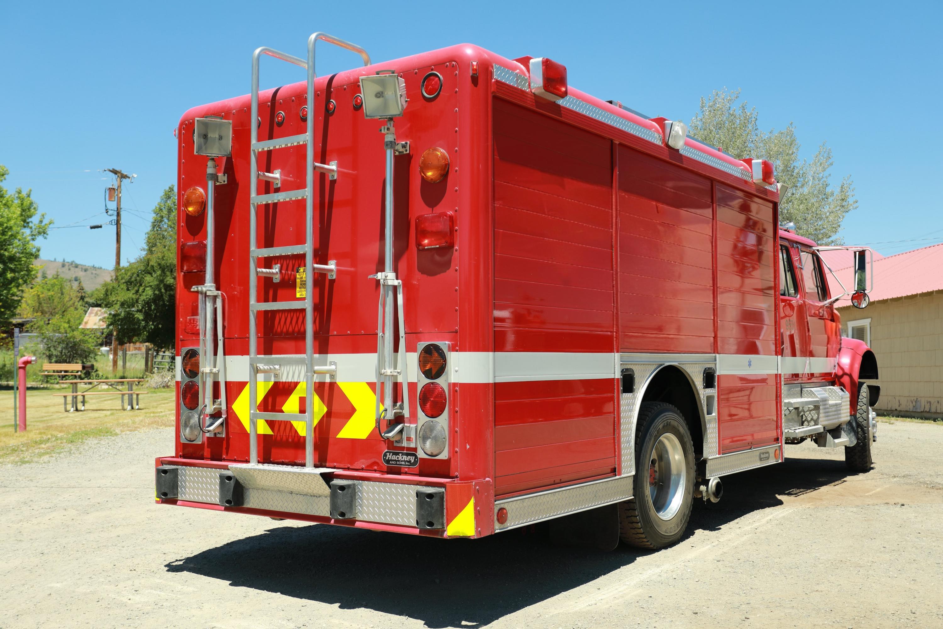 1991 International Heavy Rescue - image 23