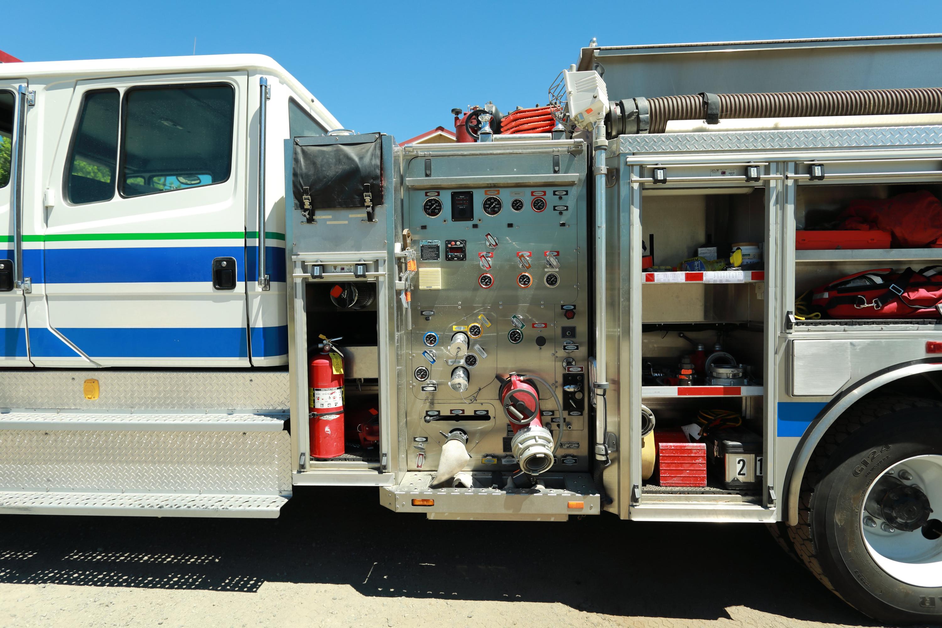 2001 Freightliner 114SD 4x4 Pumper - image 19