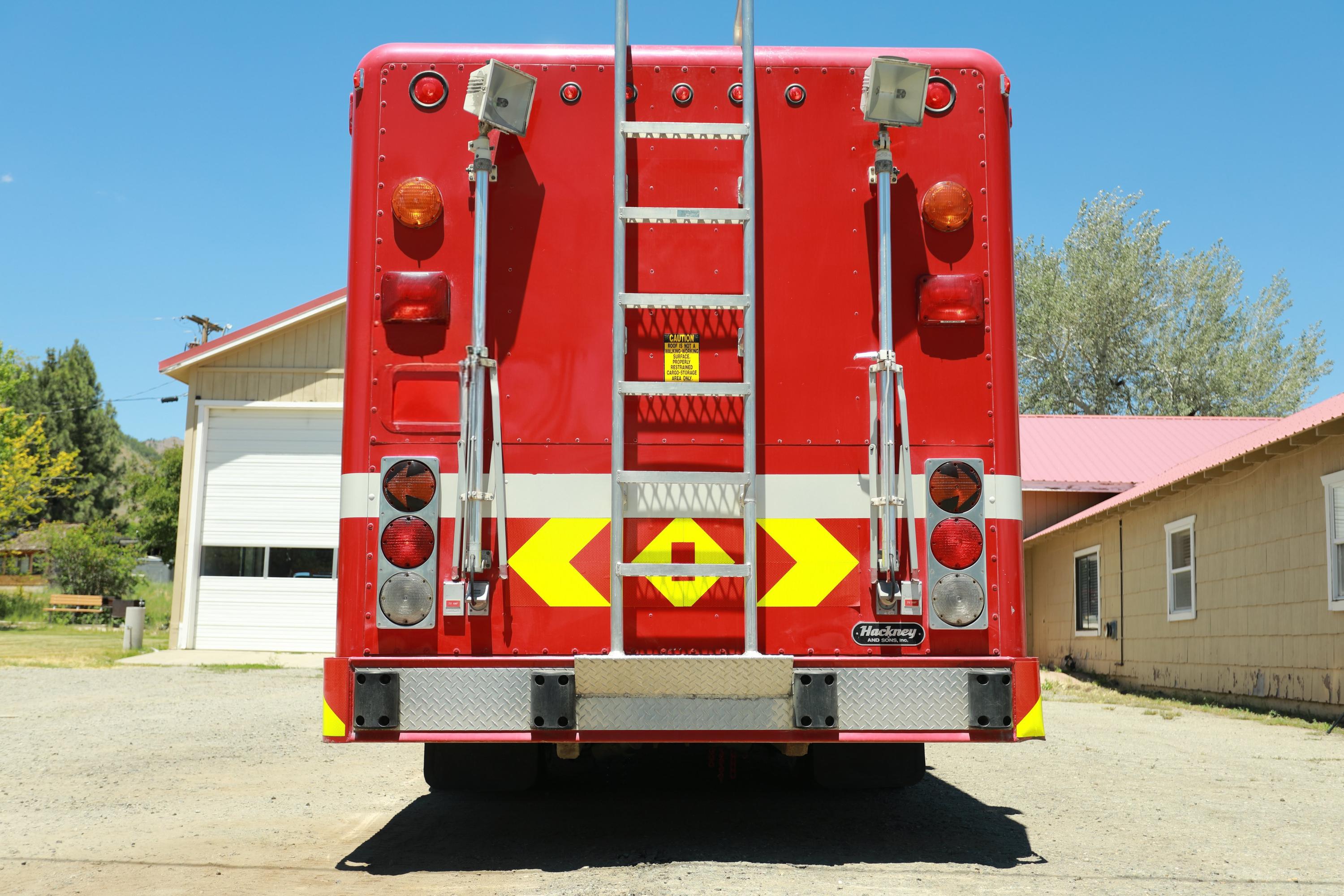 1991 International Heavy Rescue - image 24