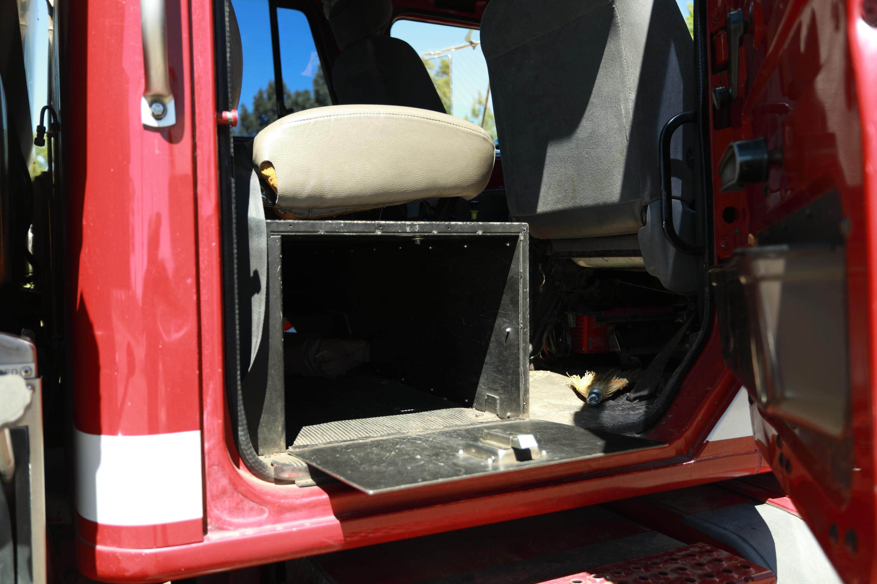 1996 International Wildland Unit - image 11