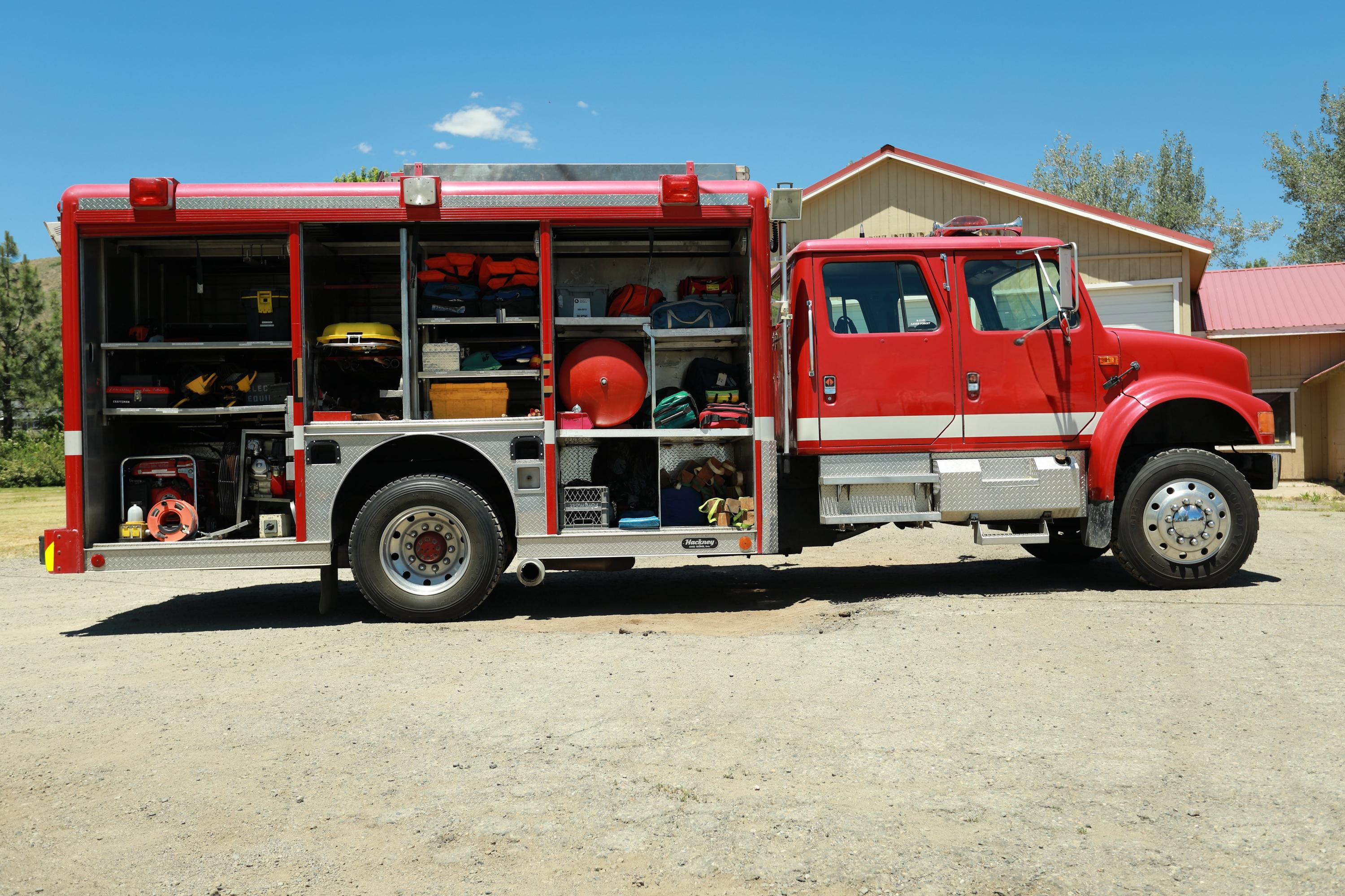 1991 International Heavy Rescue - image 12