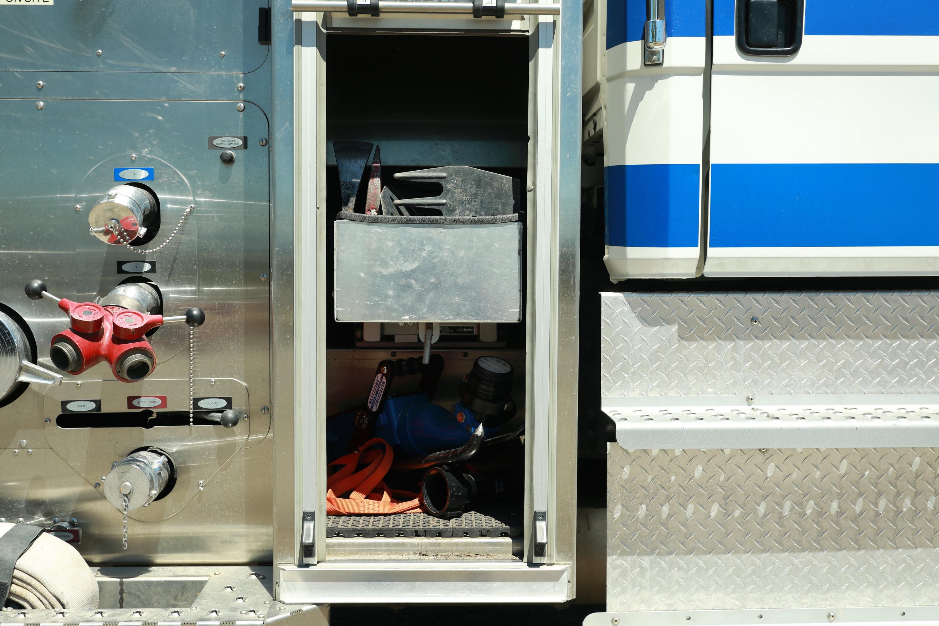2001 Freightliner 114SD 4x4 Pumper - image 13