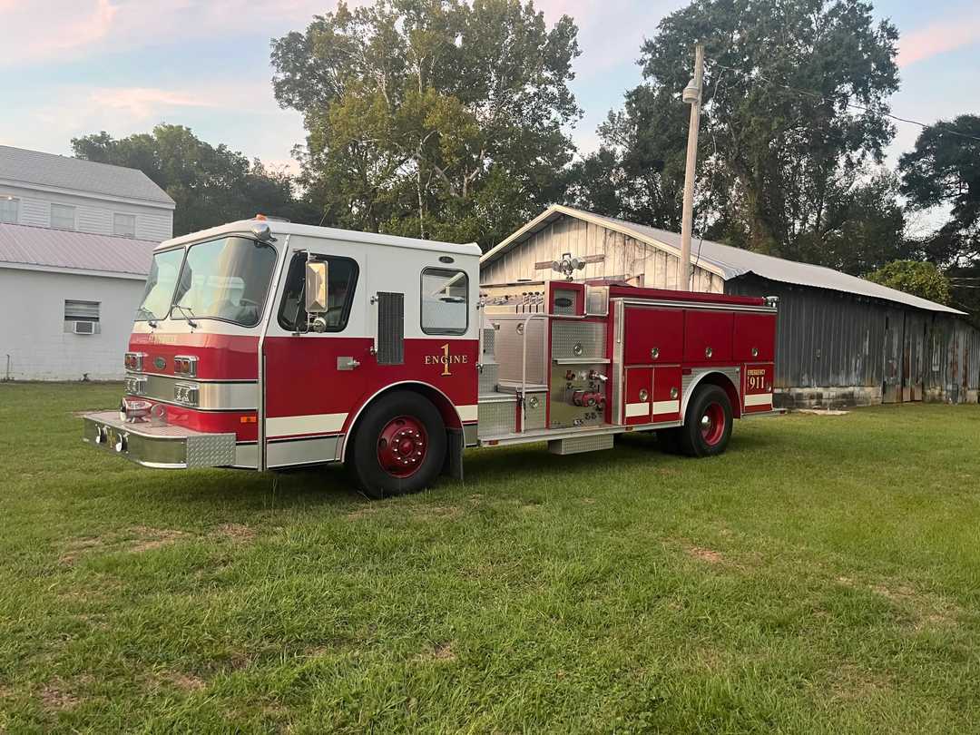 1991 E-One Cyclone Pumper