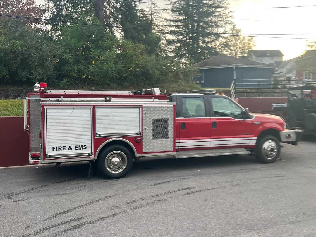 2002 Pierce Mini Pumper