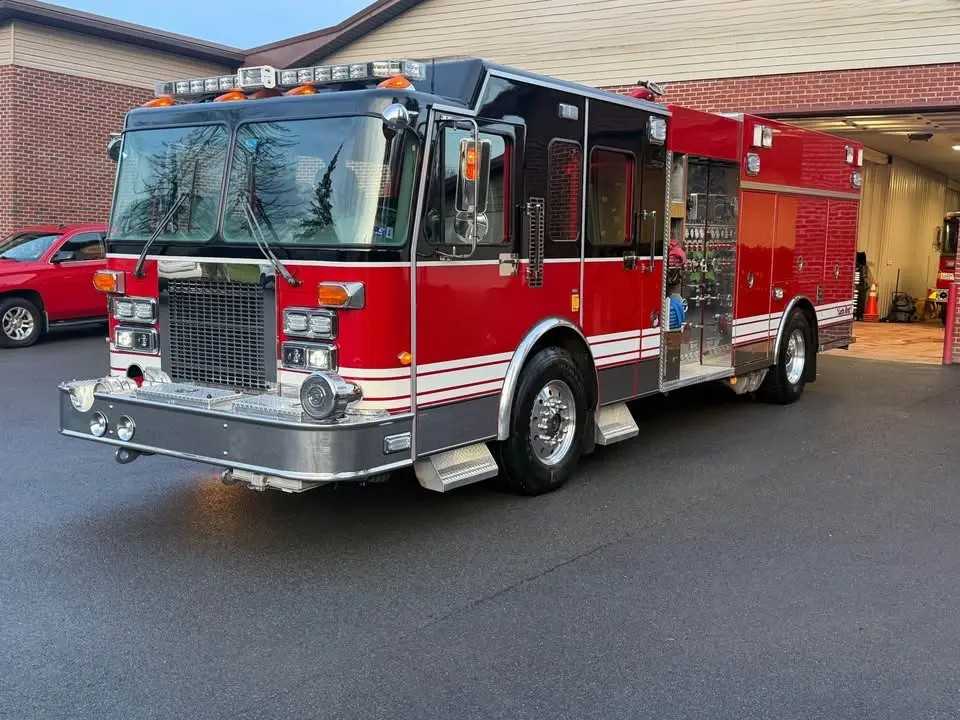 1996 Saulsbury Spartan Pumper