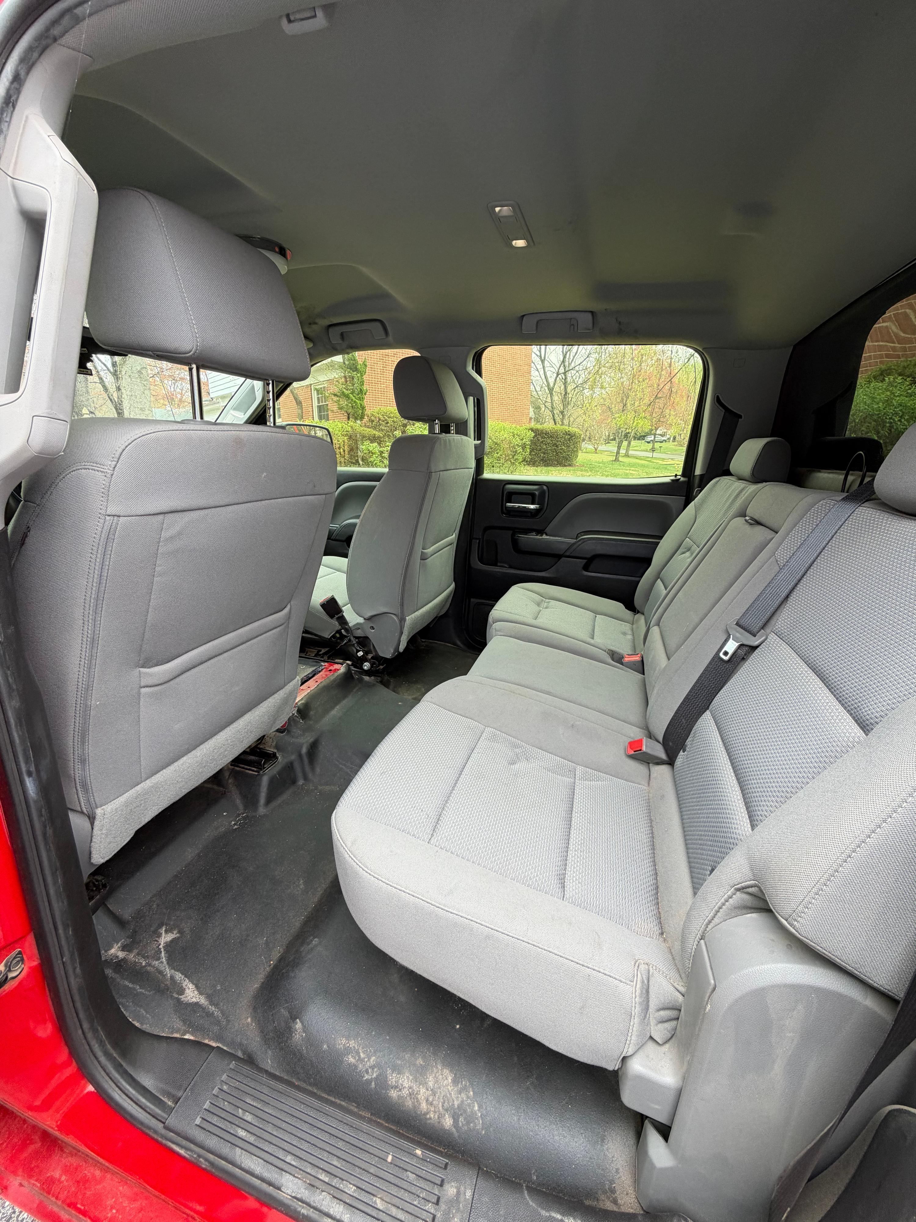 2018 Chevrolet Silverado - image 7