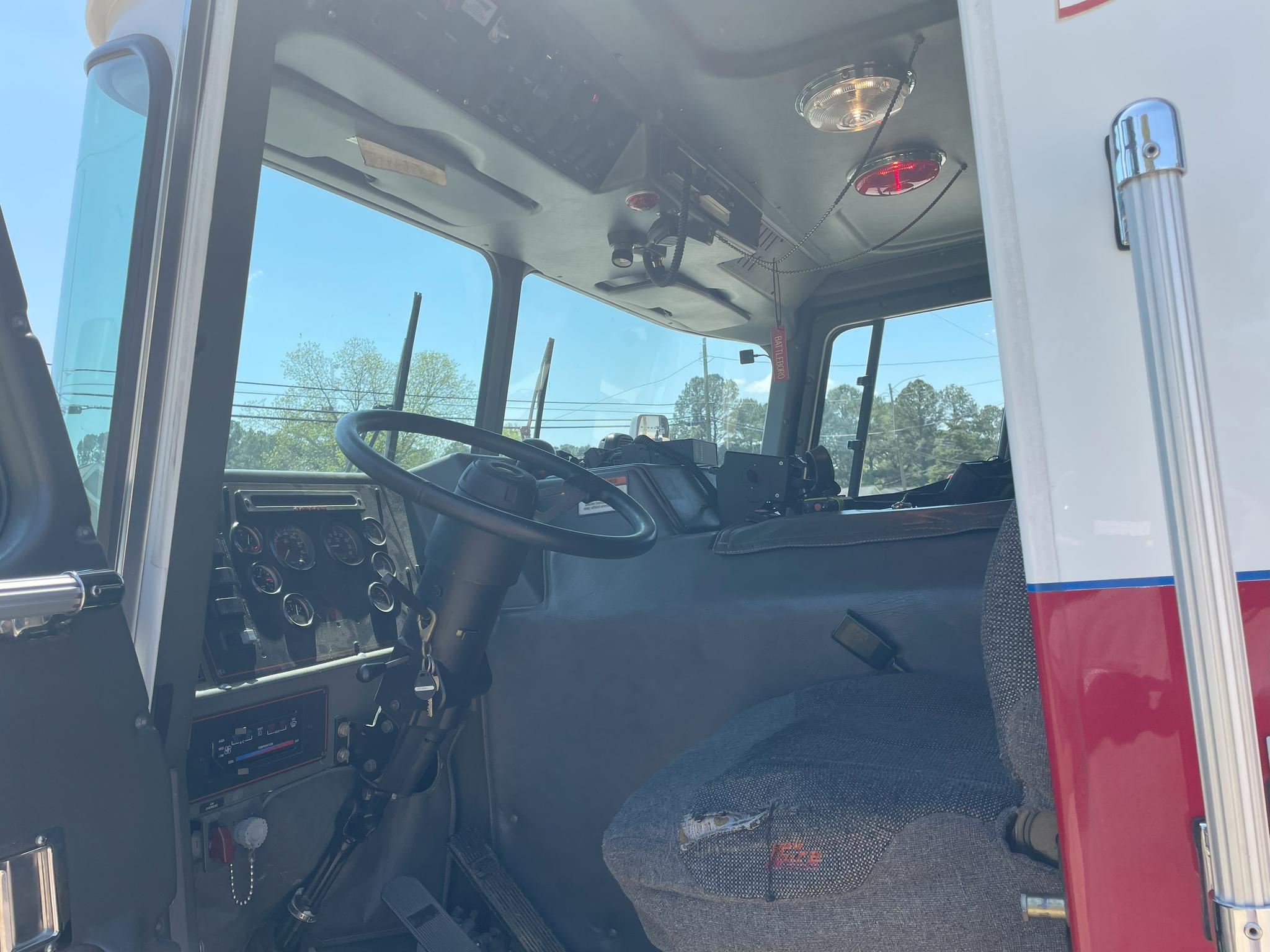 1998 E-One Custom Cab Pumper Tanker - image 5