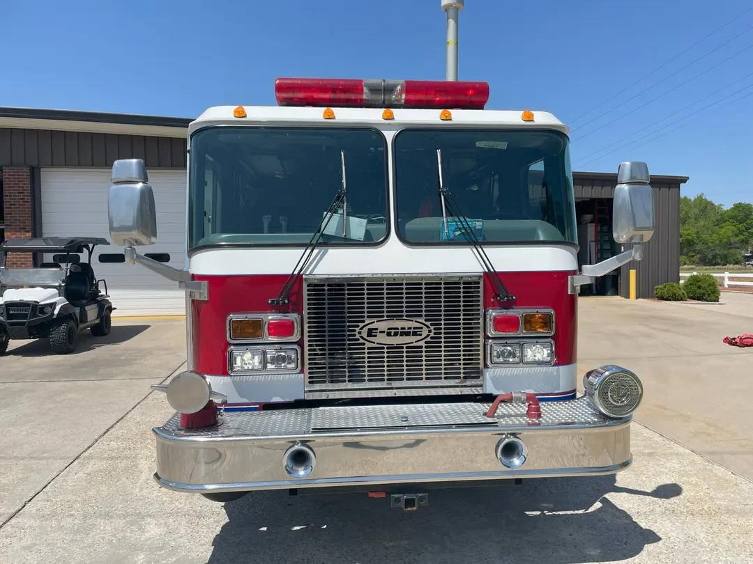 1998 E-One Custom Cab Pumper Tanker - image 2