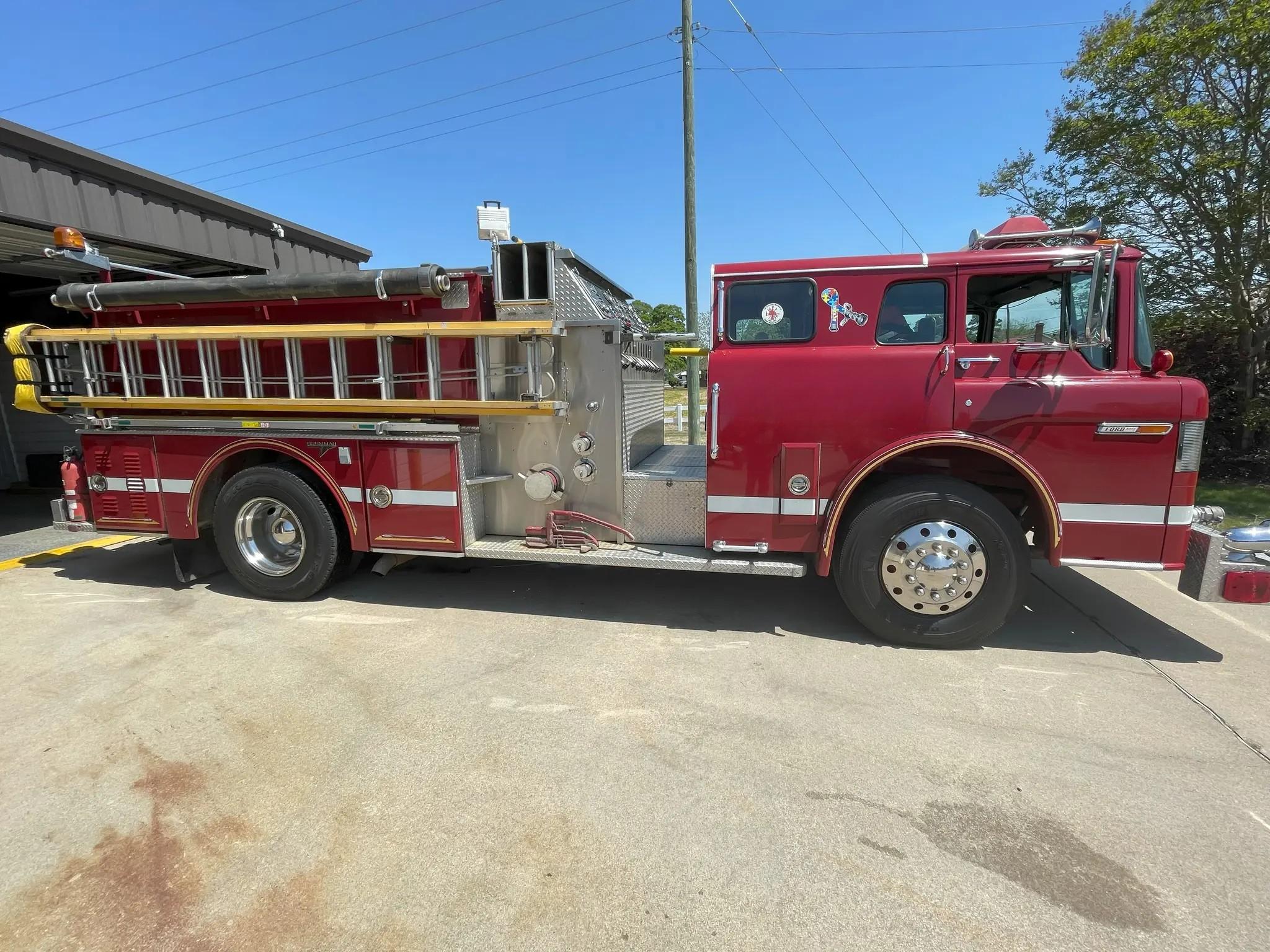 1990 Ford • Ford 8000 Grumman Cab Over - image 2