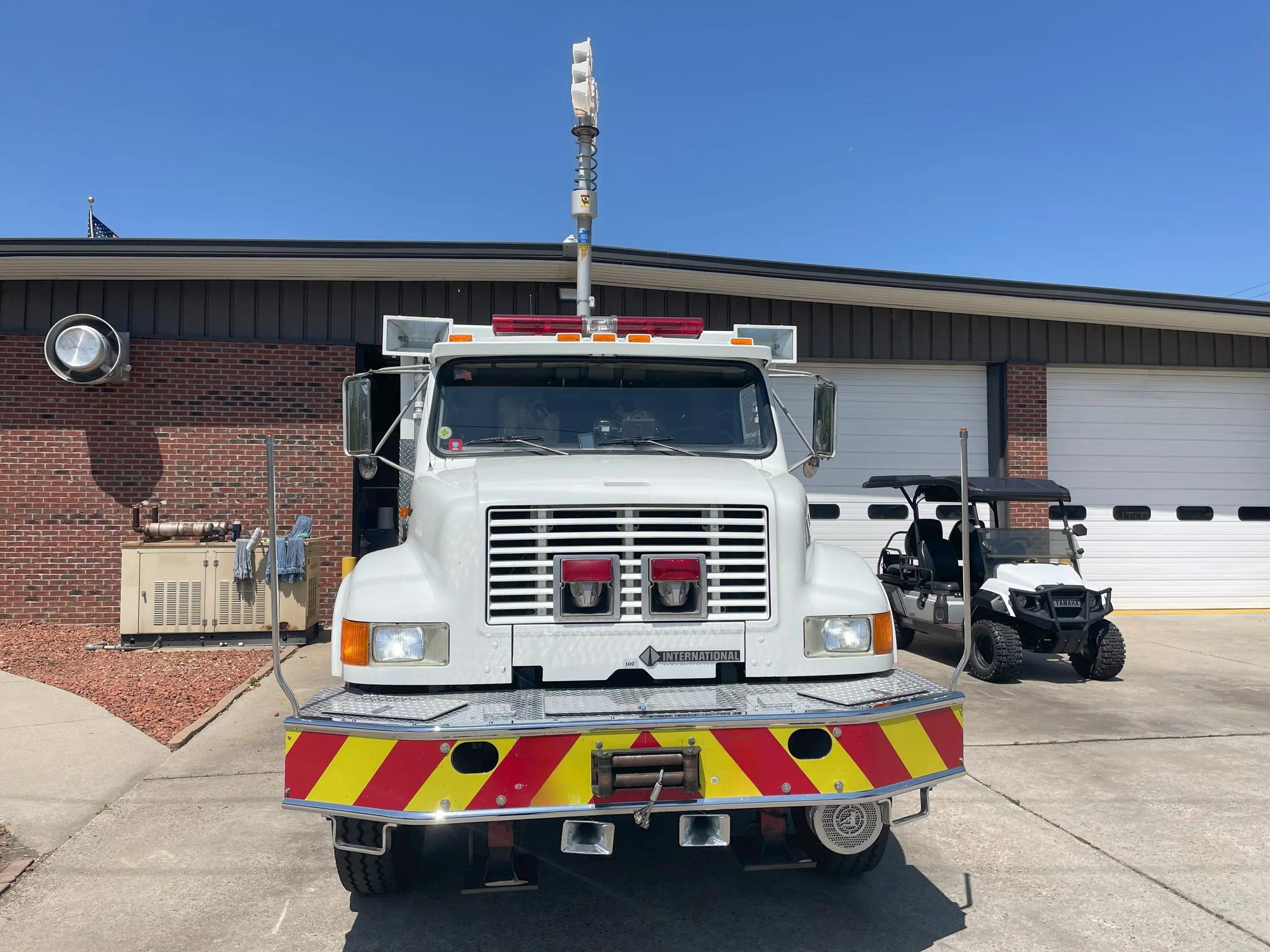 1994 International • International 4800 Series All Wheel Drive - image 4