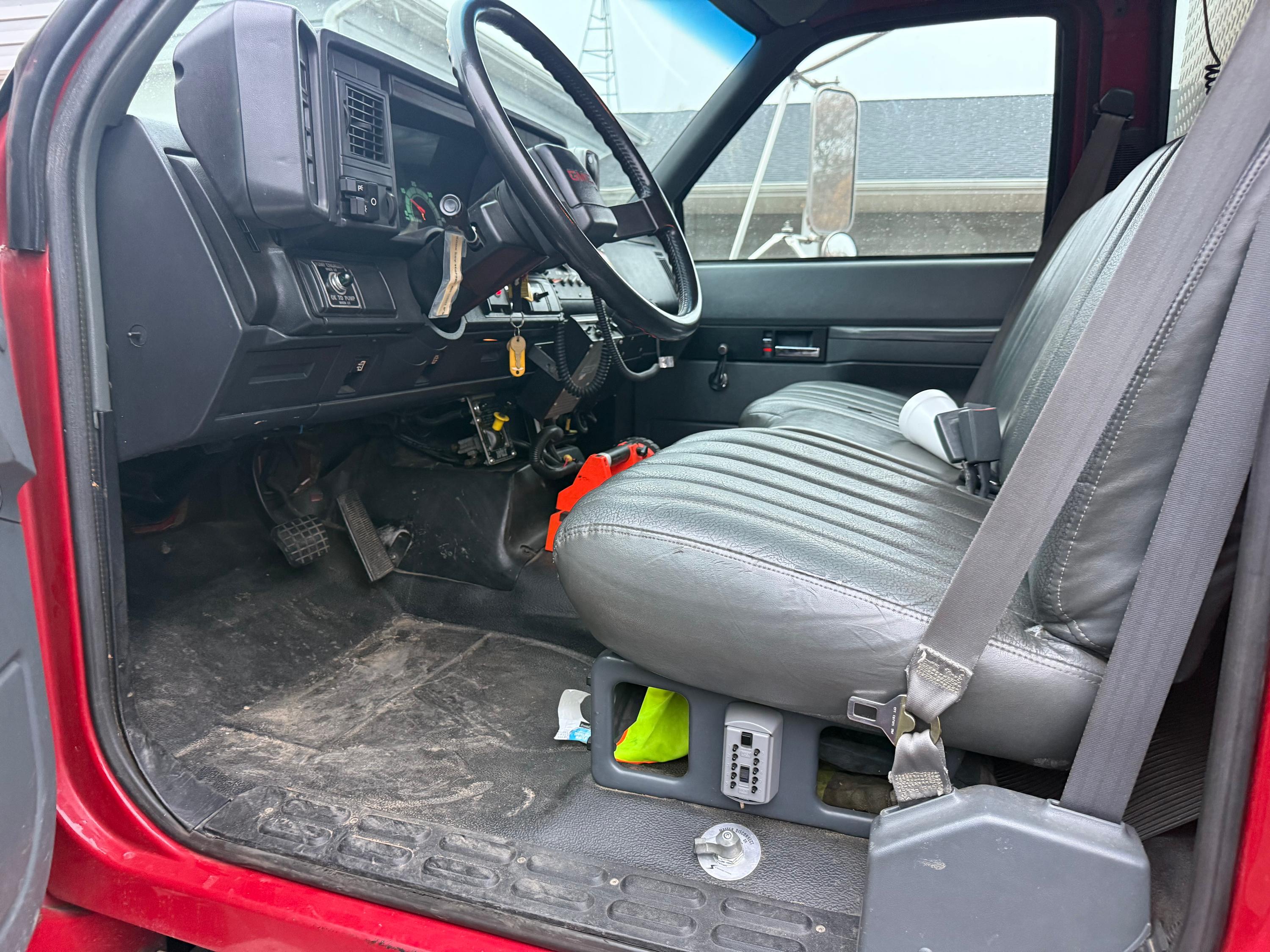1994 Spencer GMC Pumper Tanker - image 14