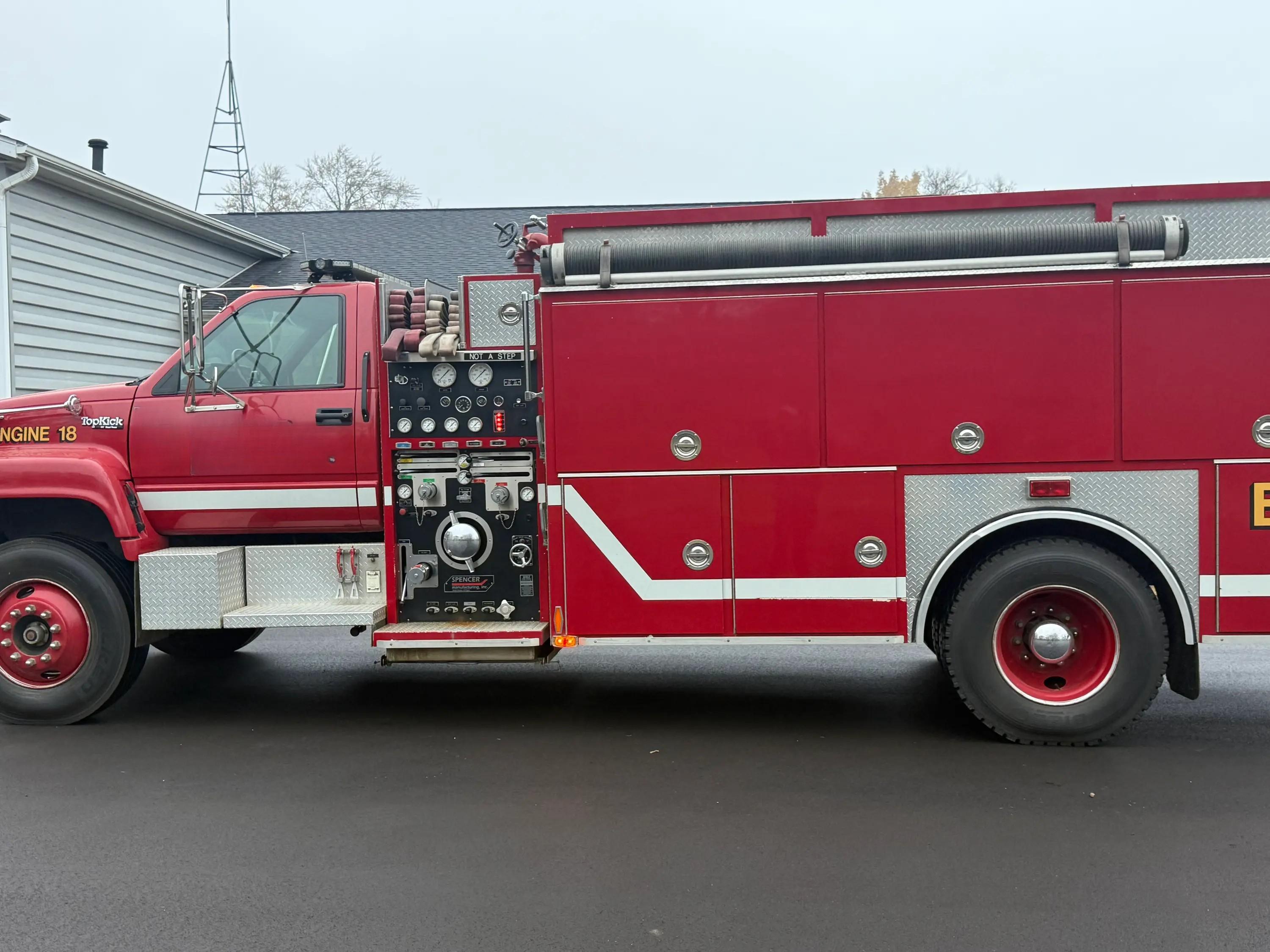 1994 Spencer GMC Pumper Tanker - image 6