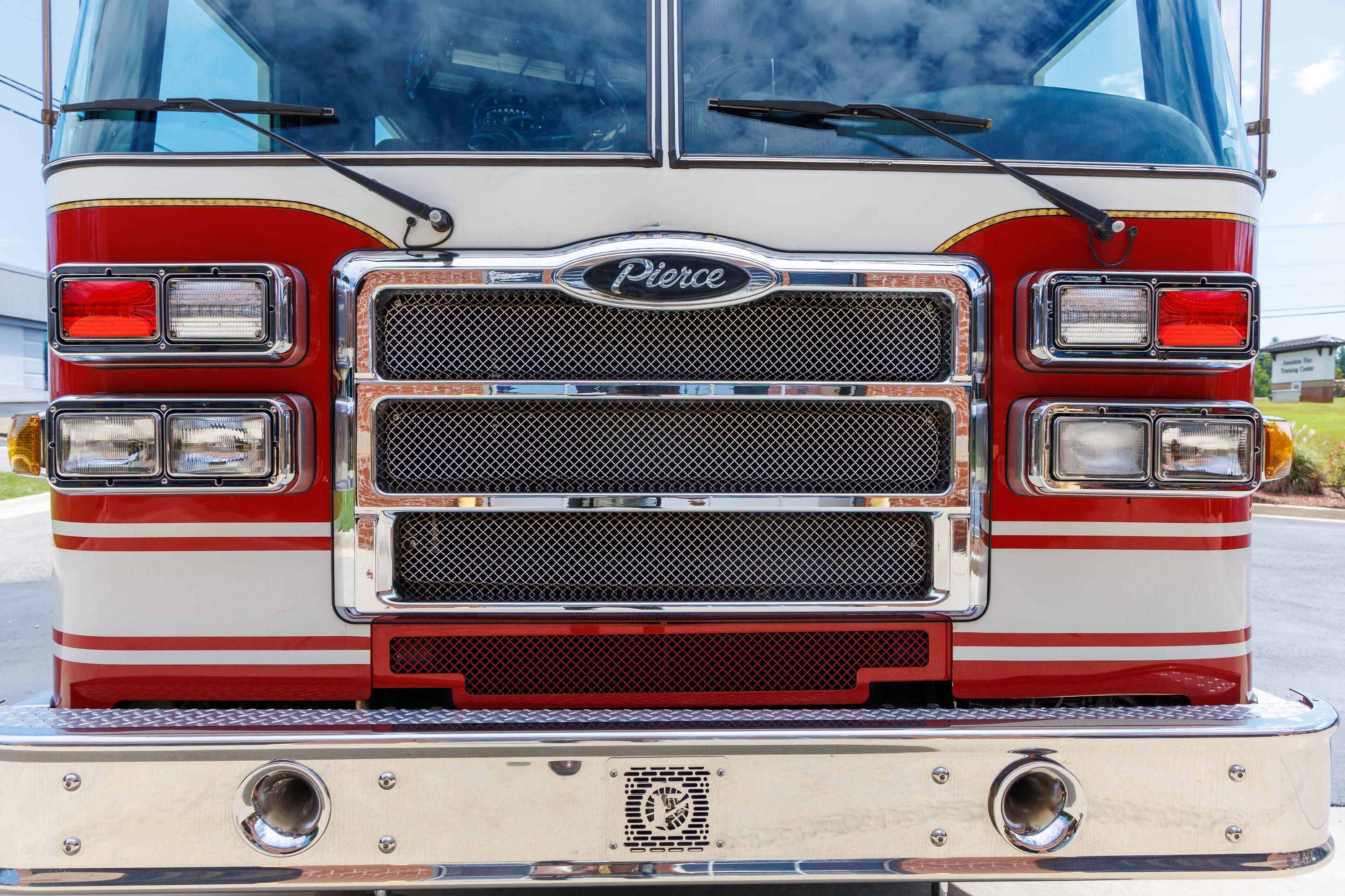2007 Pierce Dash Pumper - image 9