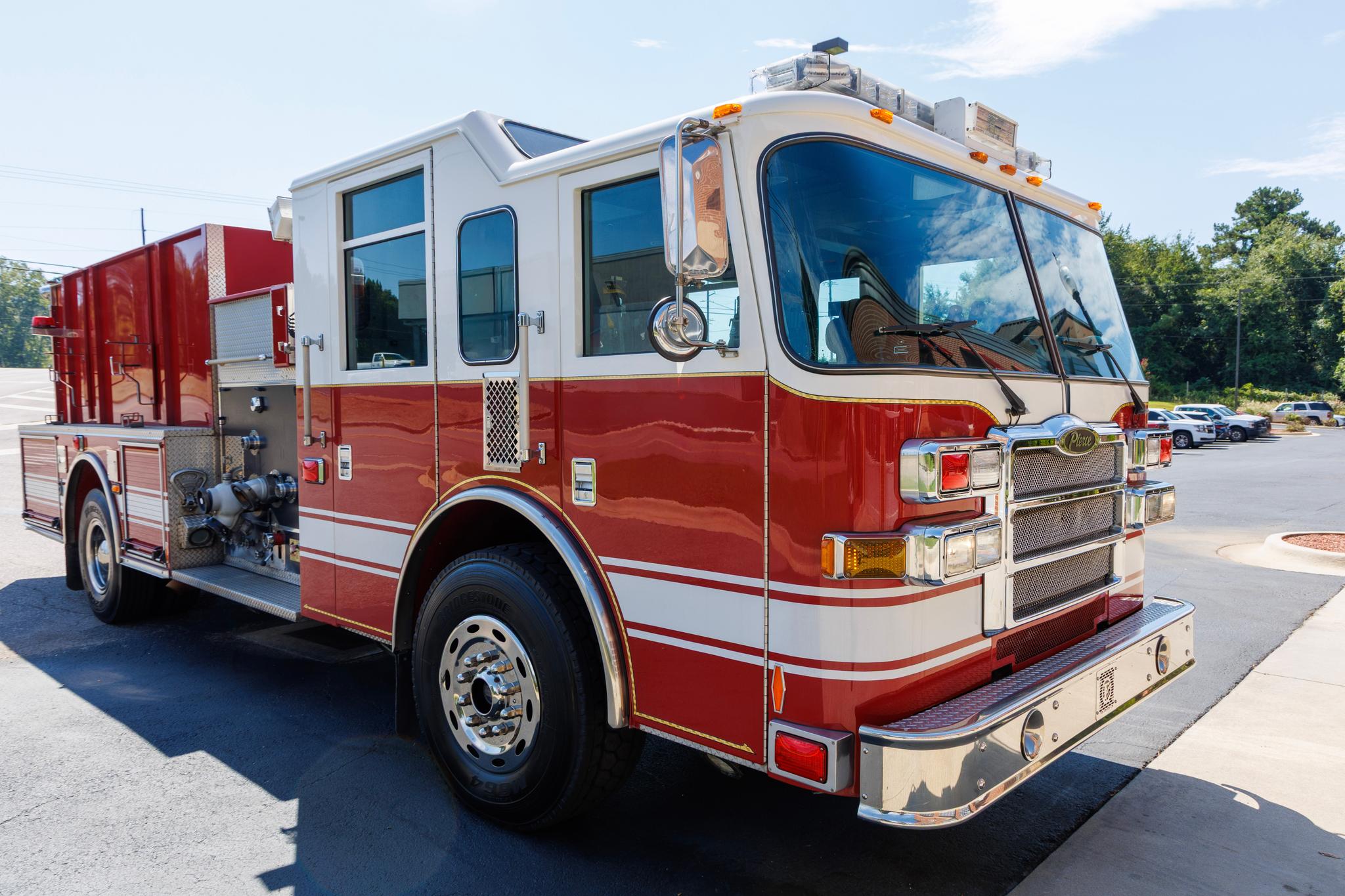 2007 Pierce Dash Pumper - image 2