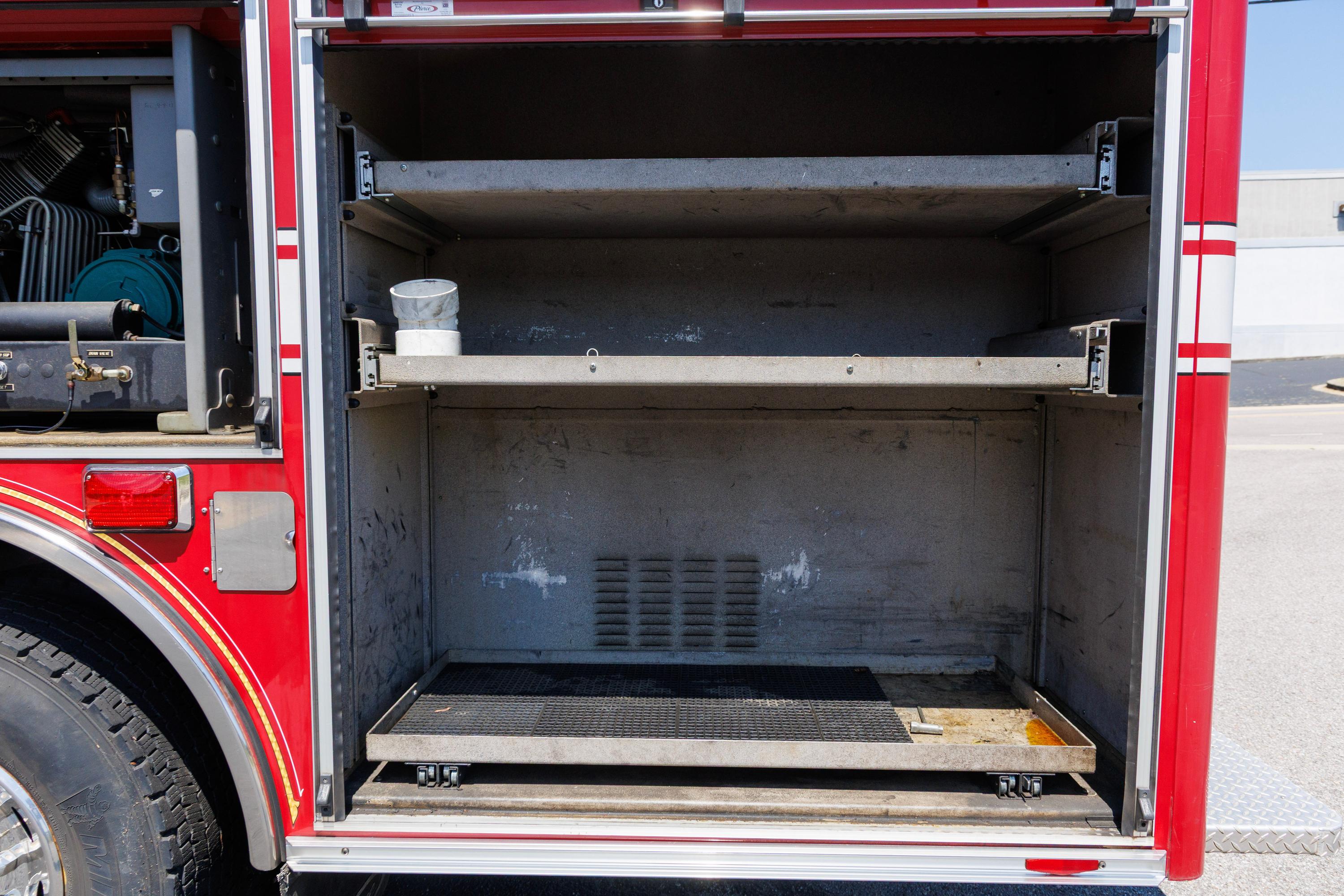 2004 Pierce Lance Heavy Rescue - image 86